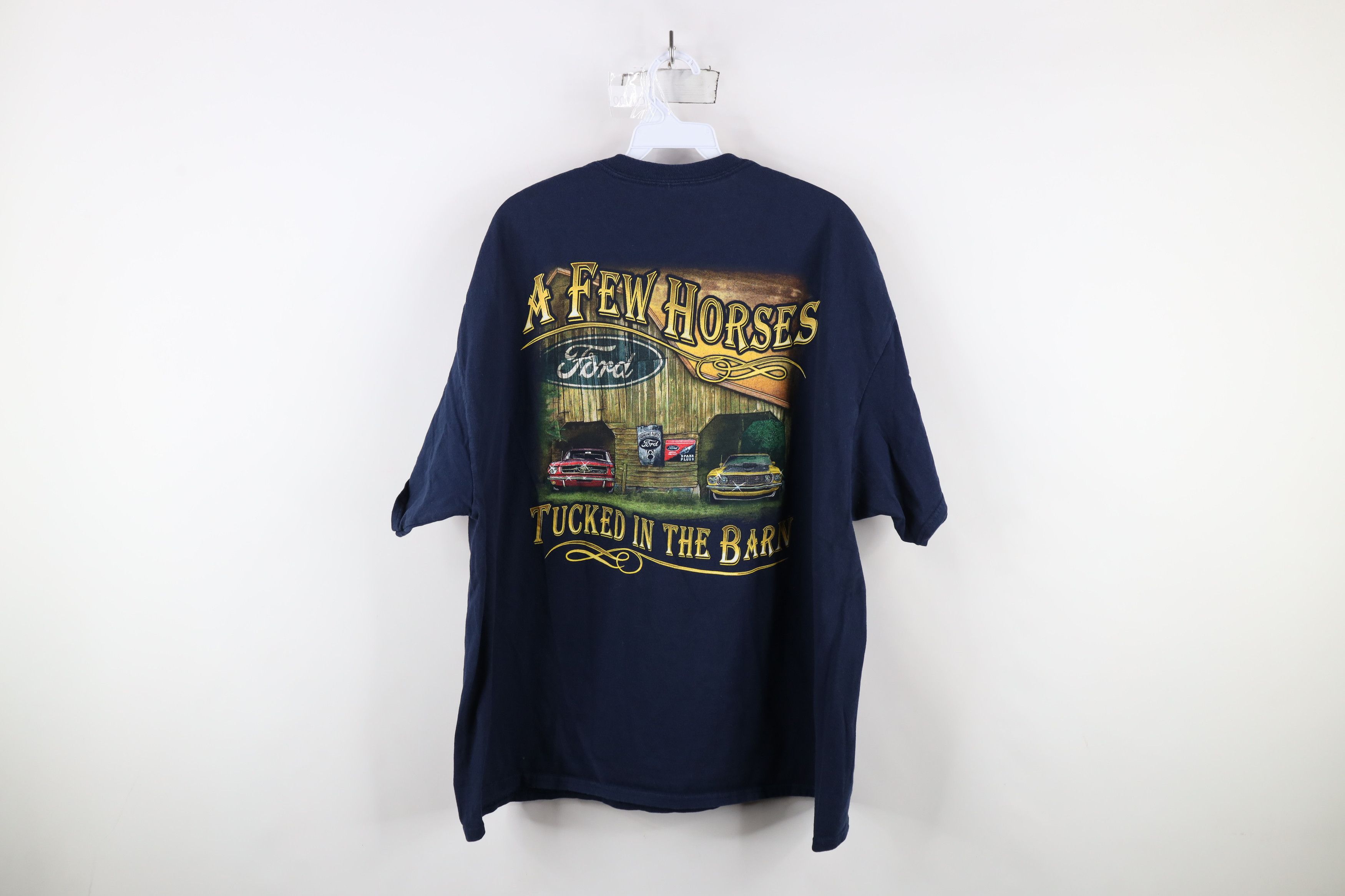Vintage Vintage Horses Tucked In the Barn Ford Mustang Car T-Shirt Size US XXL / EU 58 / 5 - 8 Thumbnail