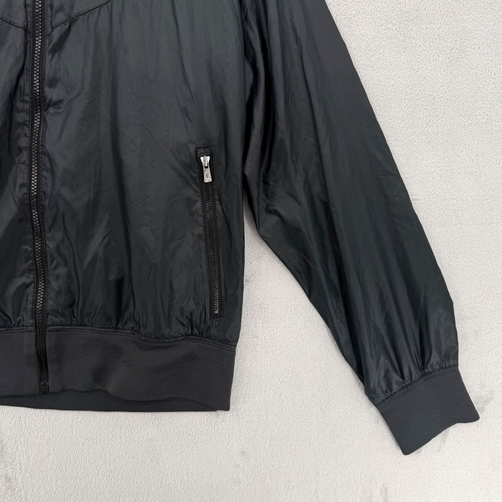 Nike Nike Sportswear Windrunner Jacket Mens Large Black Full Zip Hooded Nylon Zip Pockets Casual, Travel Size US L / EU 52-54 / 3 - 4 Thumbnail