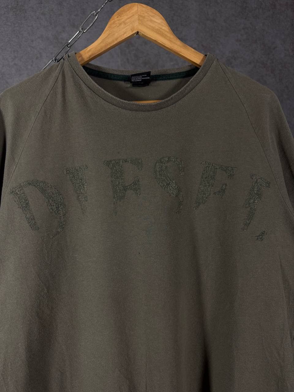 Diesel Diesel vintage designer center logo tee Size US L / EU 52-54 / 3 - 3 Thumbnail