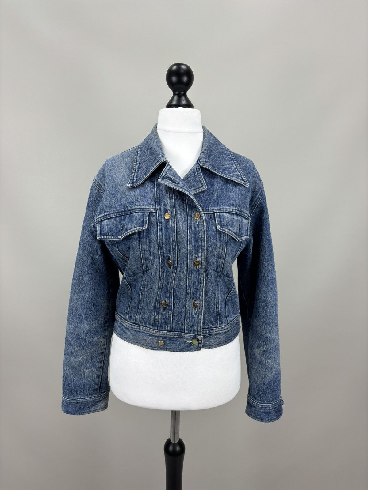 Moschino Womens vintage denim jacket Moschino Jeans Size 42 Size US XS / EU 42 / 0 - 1 Thumbnail