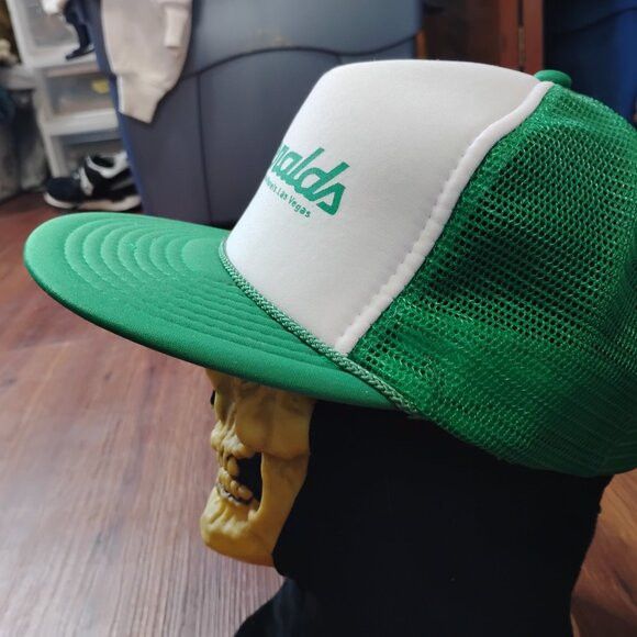 Other DS Vintage Fitzgerald's Casino/Hotel Las Vegas Trucker Hat Size ONE SIZE - 3 Thumbnail