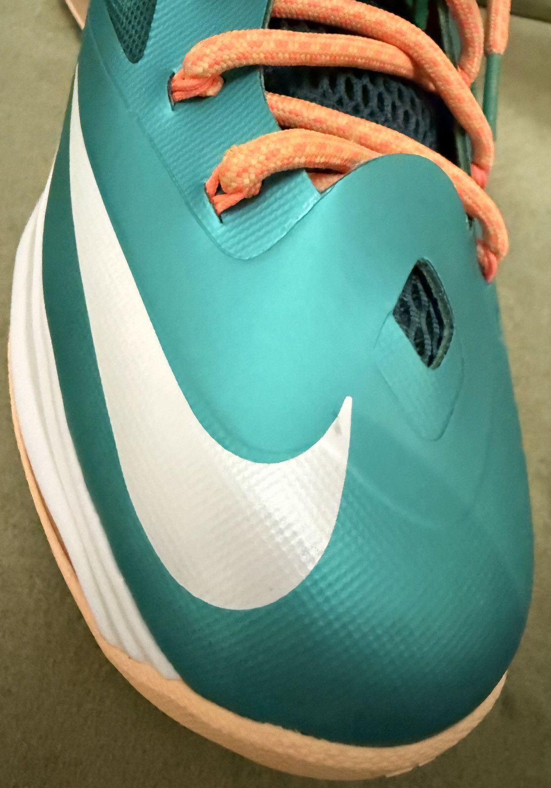 Nike Nike LeBron X (10) “Miami Dolphins” mid-top sneakers NEW 12 Size US 12 / EU 45 - 16 Thumbnail