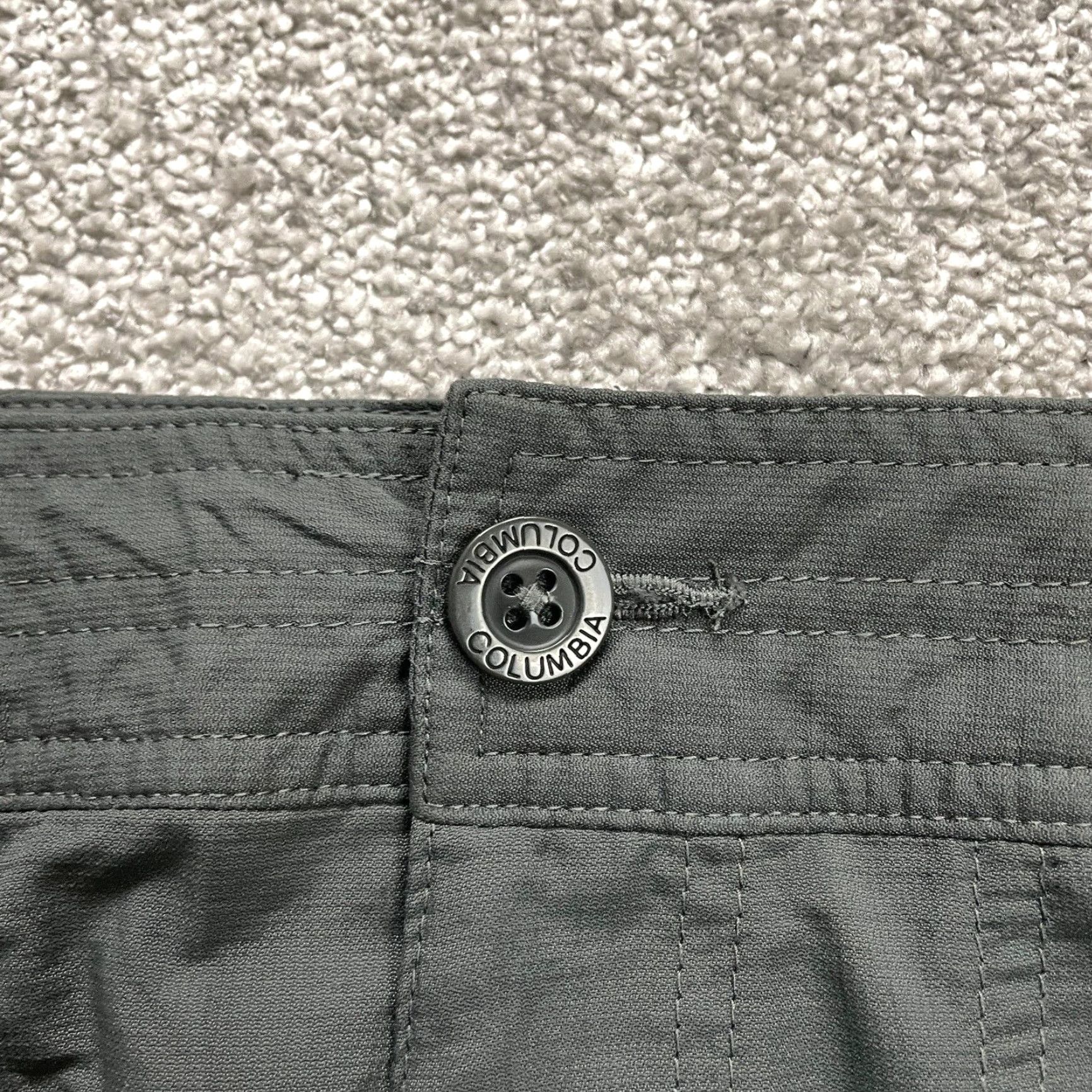Vintage Columbia Cargo Shorts Women's 8 Black Solid Pockets Active Outdoor Casual W32 Size 30" / US 8 / IT 44 - 3 Thumbnail