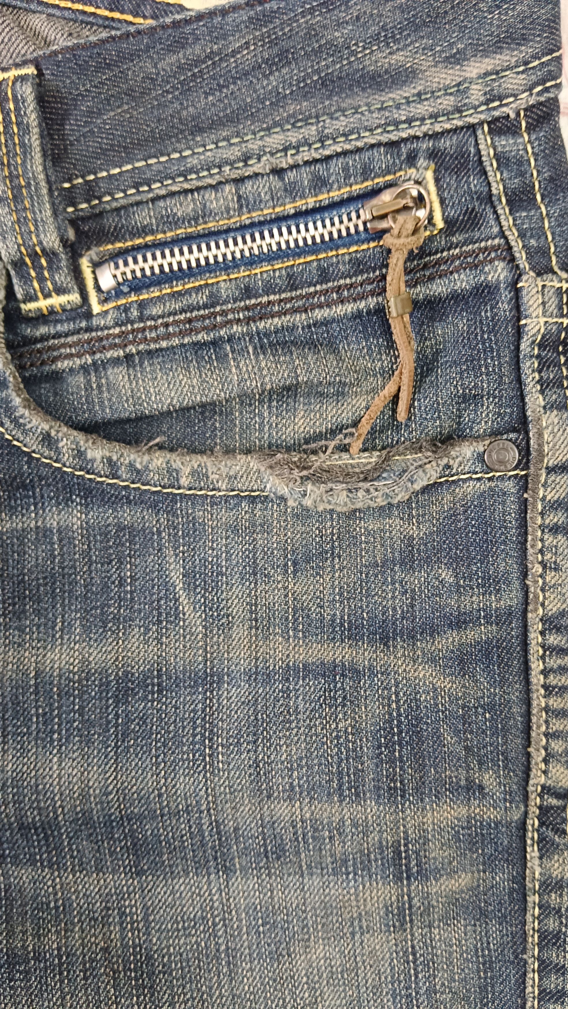 Diesel 💥Diesel Paddom Special💥 Multi Rear Pockets Jeans Size US 31 - 11 Thumbnail