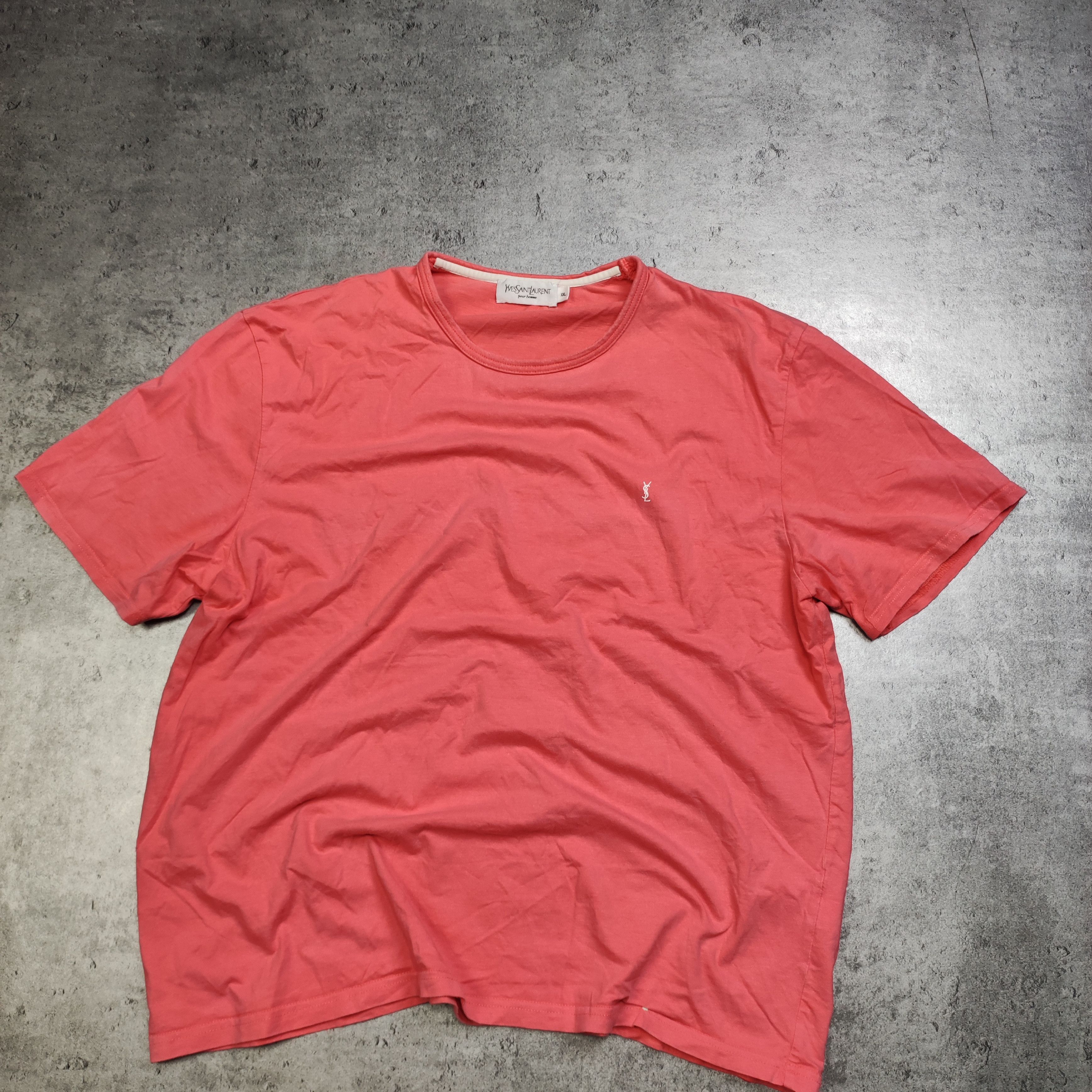 Vintage × Yves Saint Laurent RARE 90s YSL Yves Saint Laurent Pink Small Logo Tshirt Size US XXL / EU 58 / 5 - 2 Thumbnail