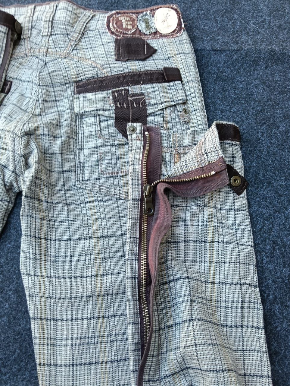 Marithe + Francois Girbaud Marithé François Girbaud Wide Ankle Zip Plaid Pants Size US 28 / EU 44 - 3 Thumbnail