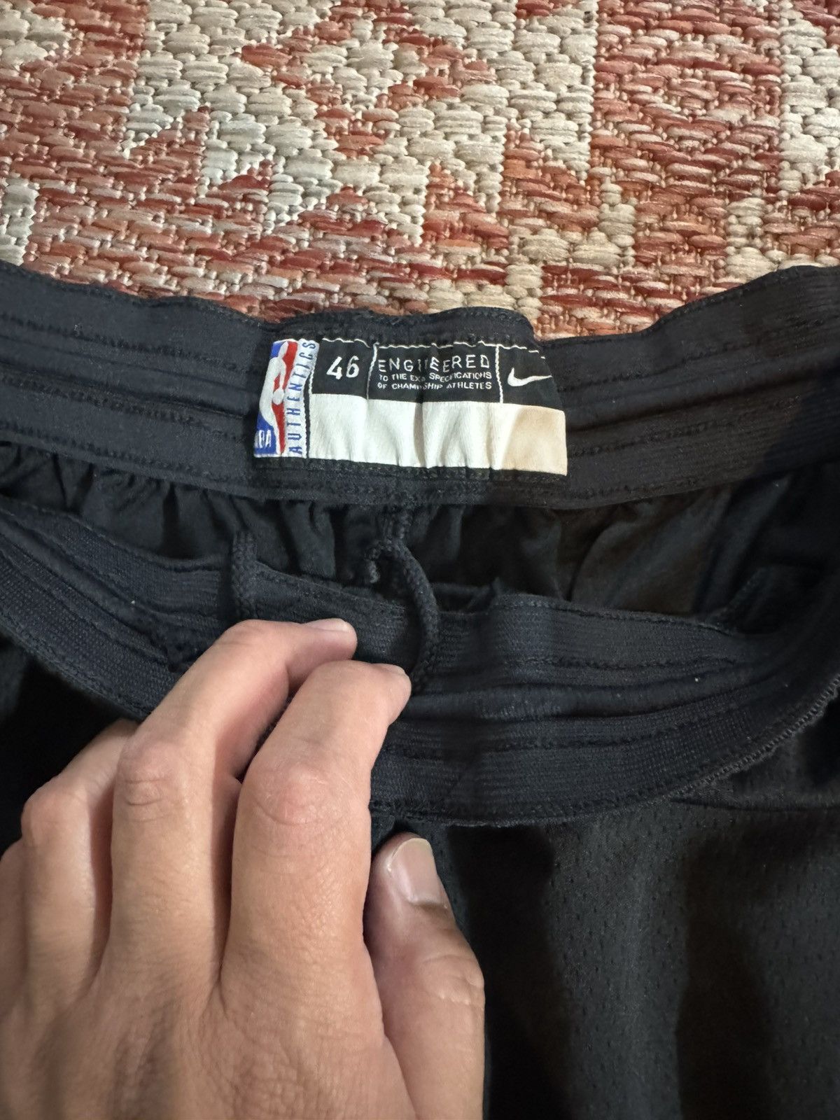 Nike San Antonio Spurs Nike Shorts Team Issues Sz XL Size US 38 / EU 54 - 2 Thumbnail