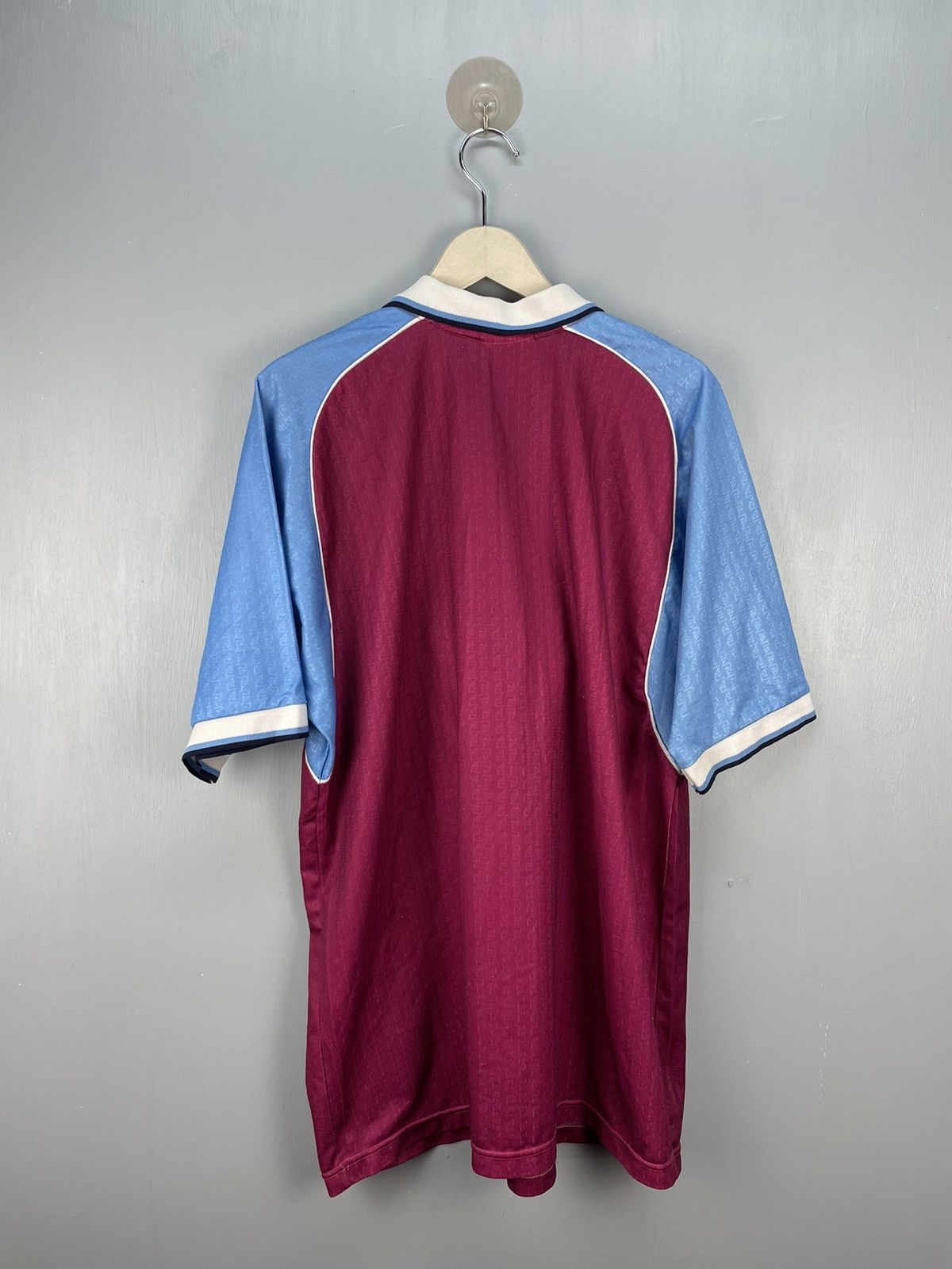 Reebok Vintage Aston Villa FC 98-99 Reebok LDV Vans jersey Size US XL / EU 56 / 4 - 2 Thumbnail