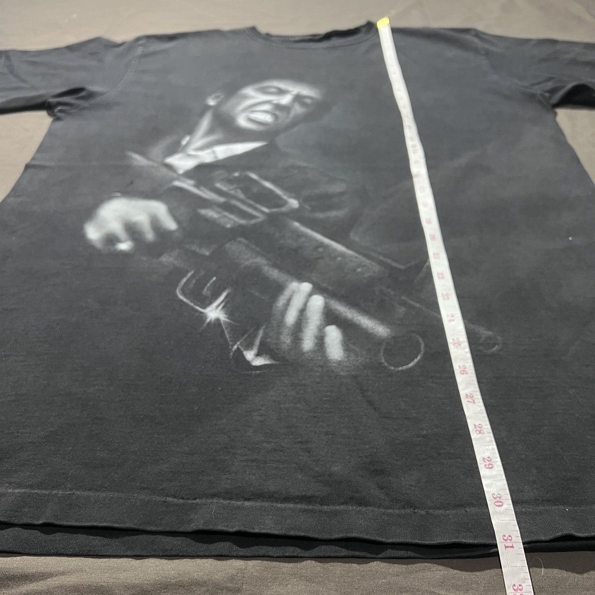 Vintage Vintage 90s Scarface Tony Montana movie Tee Thrashed Faded Size US XL / EU 56 / 4 - 13 Thumbnail