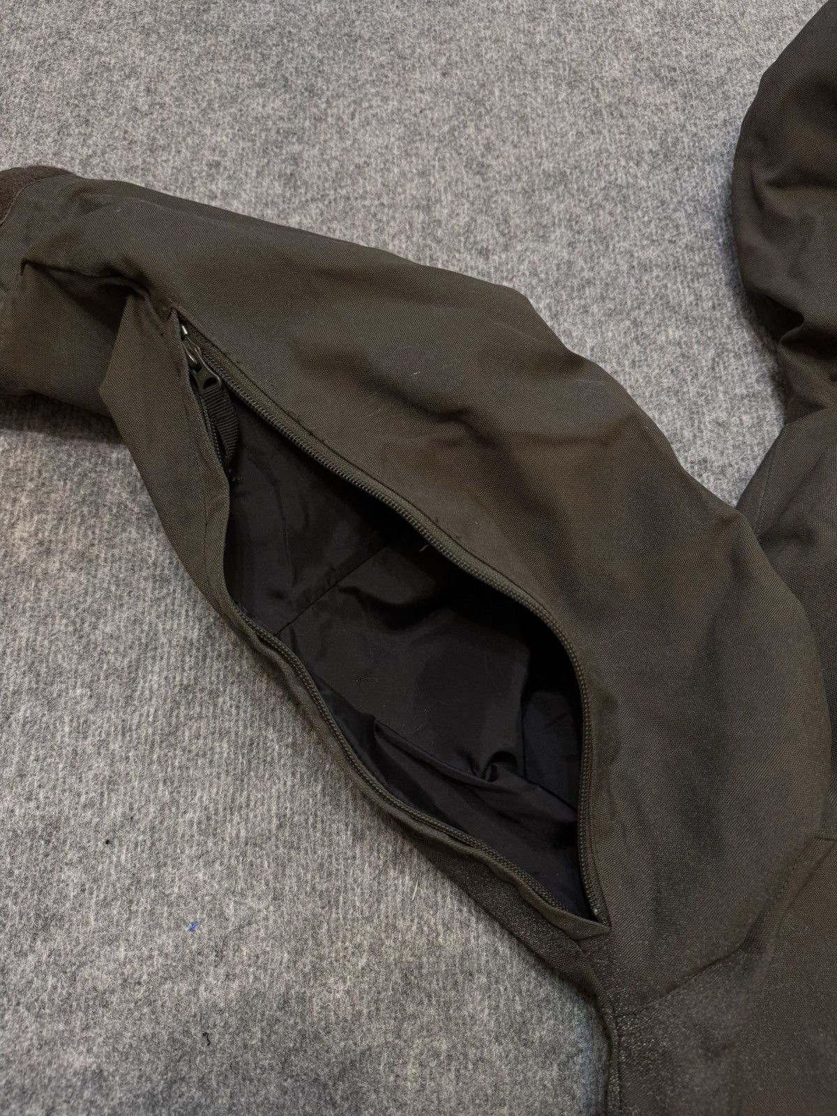 Carhartt × Vintage Reflective Jacket Carhartt snowboard outdoor winter ski Size US M / EU 48-50 / 2 - 10 Thumbnail