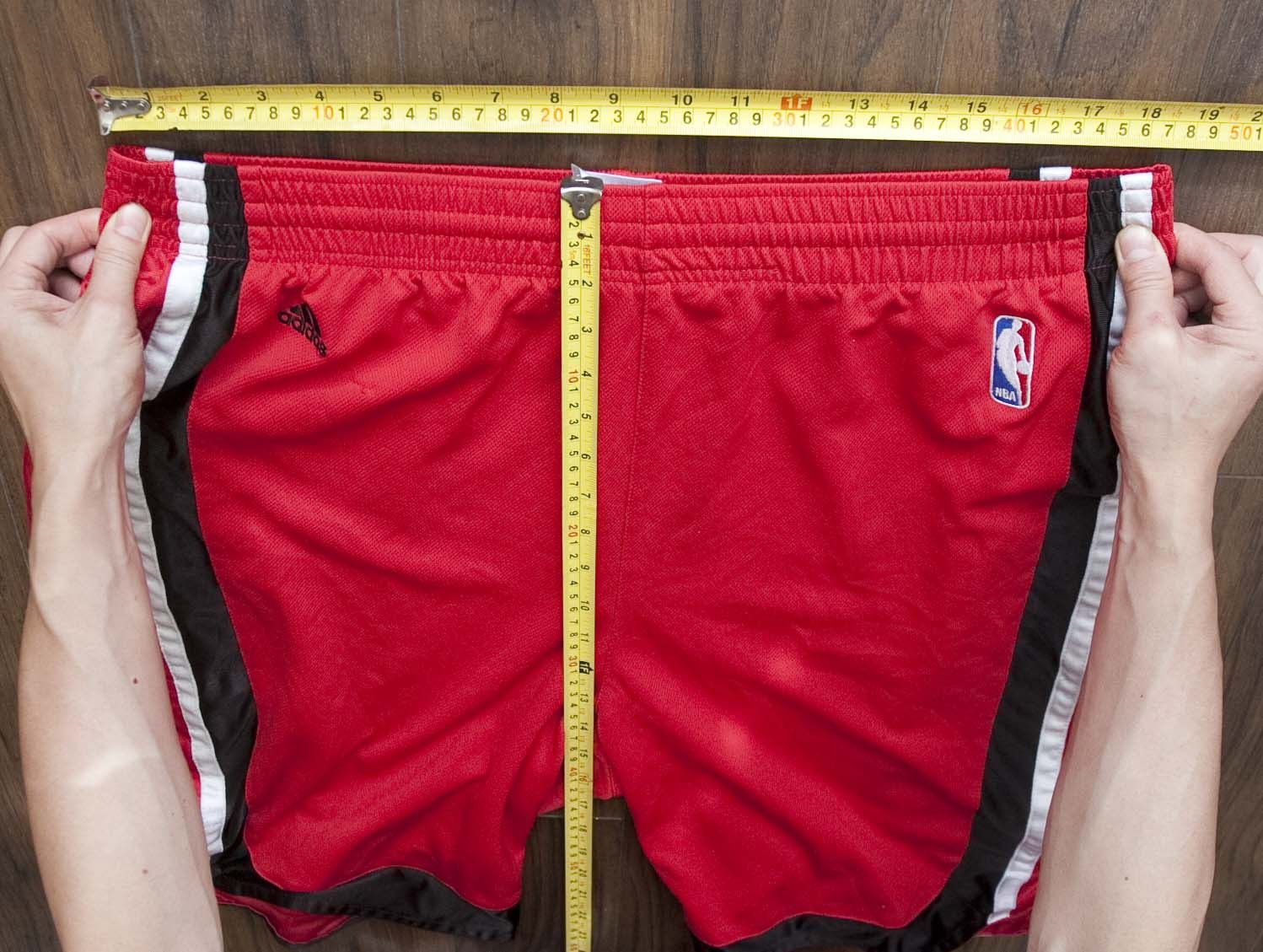 Adidas × NBA Chicago Bulls Shorts Adidas NBA Size XL /36 Size US 36 / EU 52 - 8 Thumbnail