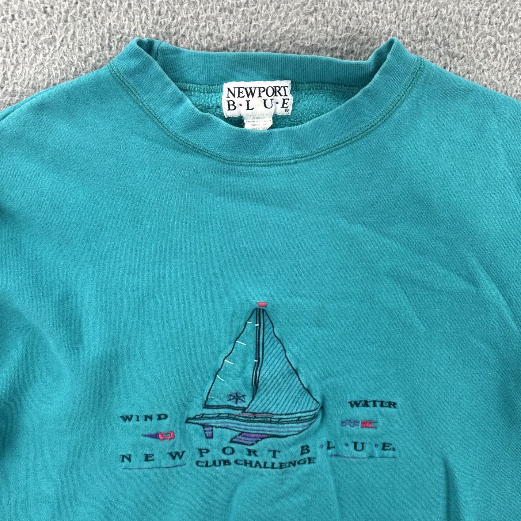 Vintage VINTAGE Newport Blue Turquoise Green 90s Boxy Crew Neck Embroidered Sweatshirt L Men Shirts Girls Size US L / EU 52-54 / 3 - 5 Thumbnail