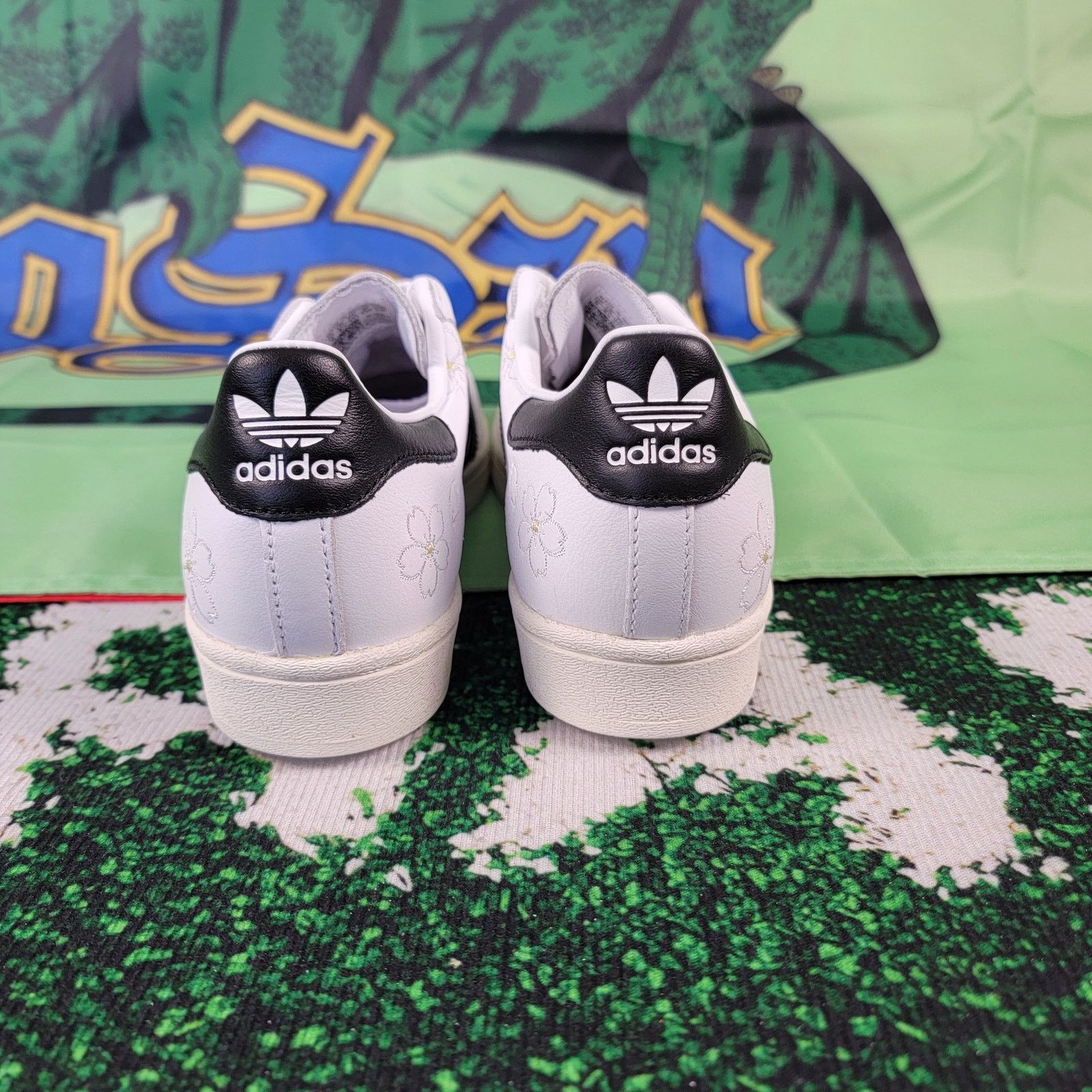 Adidas Adidas Superstar HNM White/Black Mens Sz 5 IG9648 Size US 5 / EU 37 - 3 Thumbnail