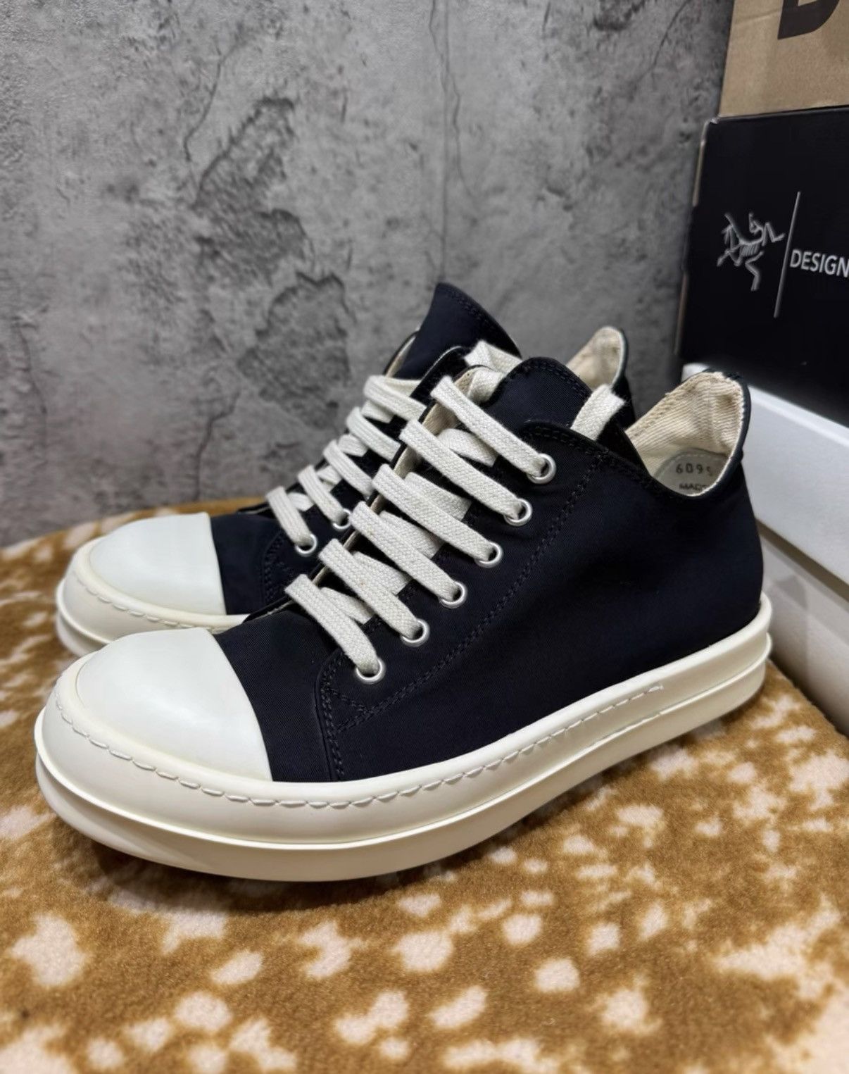Rick Owens Rick Owens DRKSHDW Low Top Ramones K37 Size US 6 / IT 36 - 1 Thumbnail