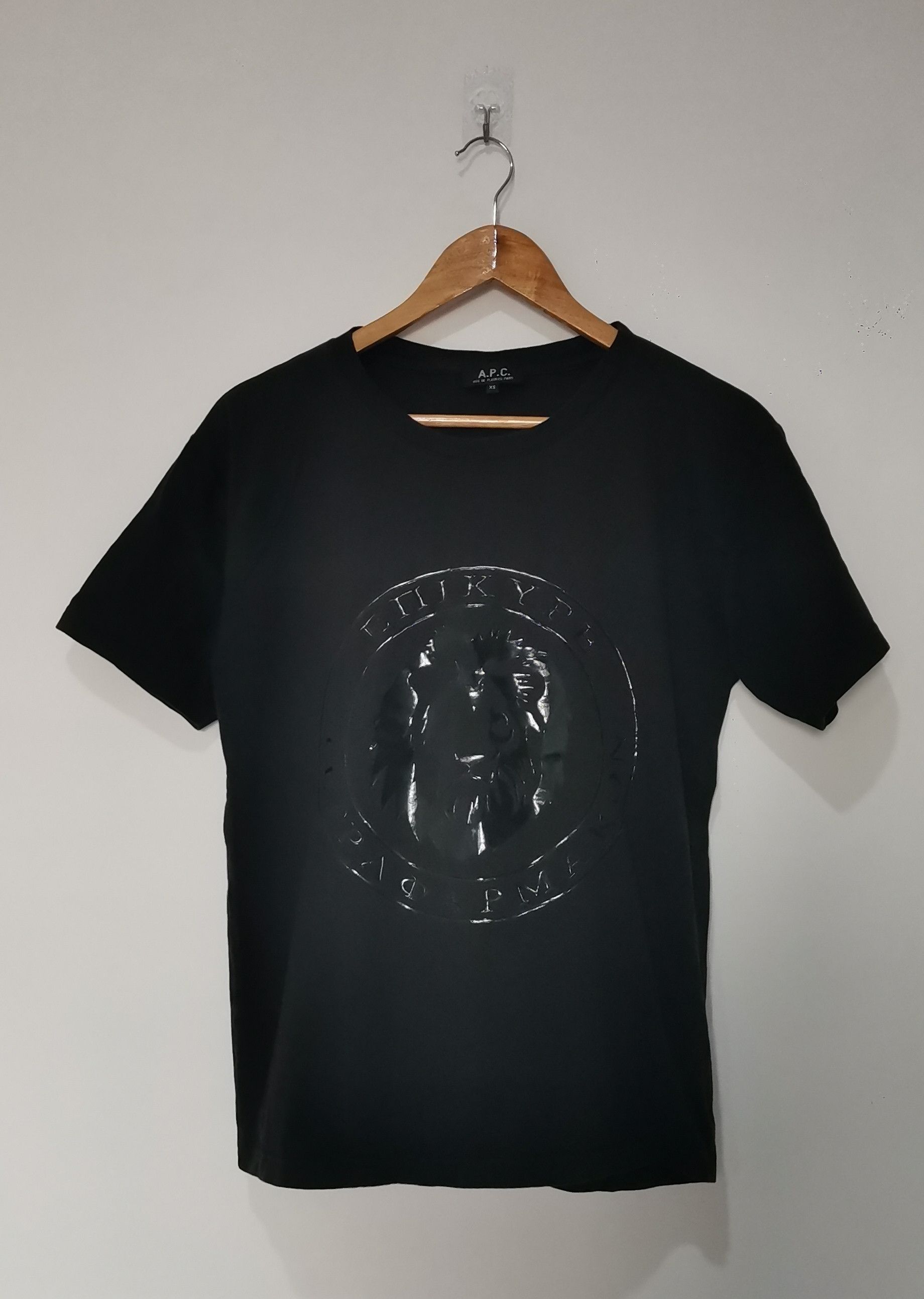 A.P.C. 🔥 Vintage A.P.C. "Enikype Tatpa" Graphic T-Shirt Size US S / EU 44-46 / 1 - 1 Thumbnail