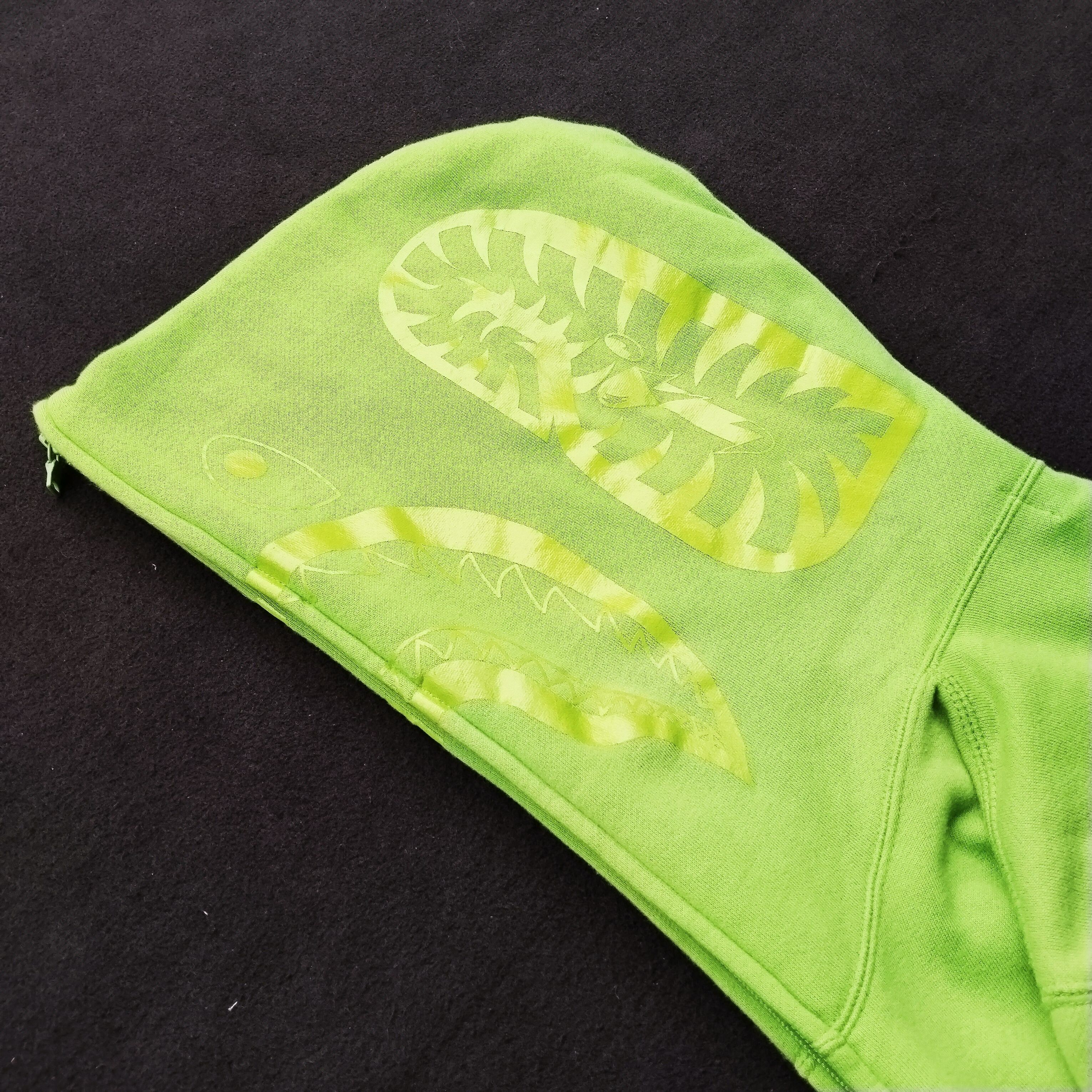 Bape 2017 Bape Neon Color Shark Full Zip Hoodie Size US M / EU 48-50 / 2 - 5 Thumbnail
