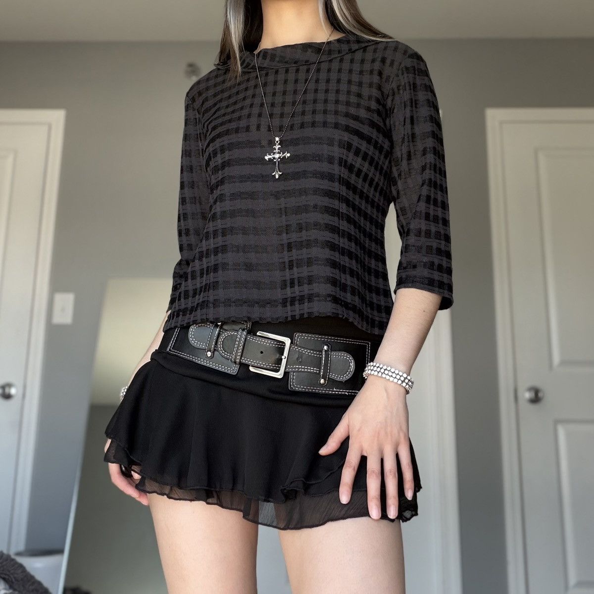 Other Black & Grey Striped Top w/ Buttoned Fold Over Neckline Size S / US 4 / IT 40 - 10 Thumbnail