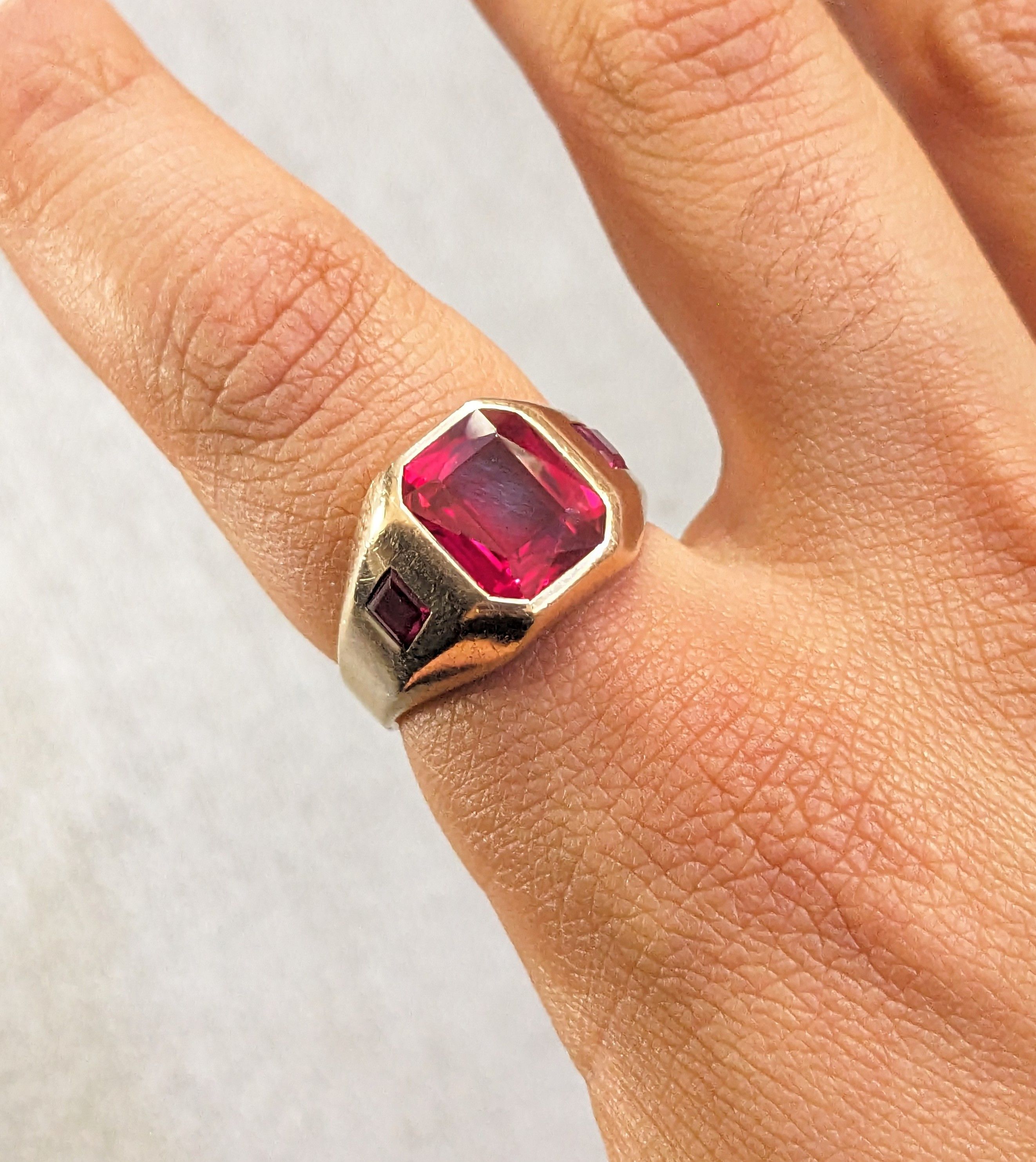 Jewelry Vintage 10K Gold Ring Size 10 Lab Ruby Red Modern Size ONE SIZE - 13 Thumbnail