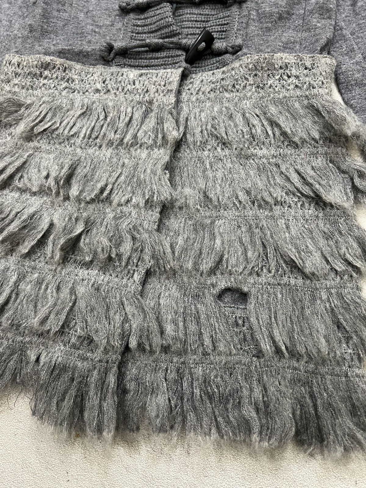 Chanel Chanel Knit Duffle Fur Wool Ribbed Toggle Cardigan Jacket Size M / US 6-8 / IT 42-44 - 4 Thumbnail
