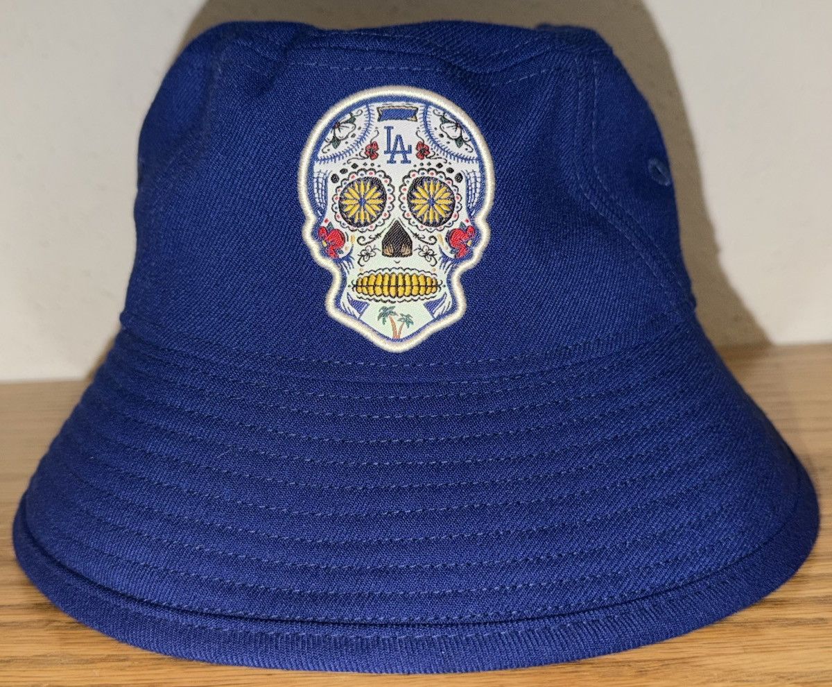New Era LA Dodgers New Era Sugar Skull Bucket Hat Size ONE SIZE - 1 Thumbnail