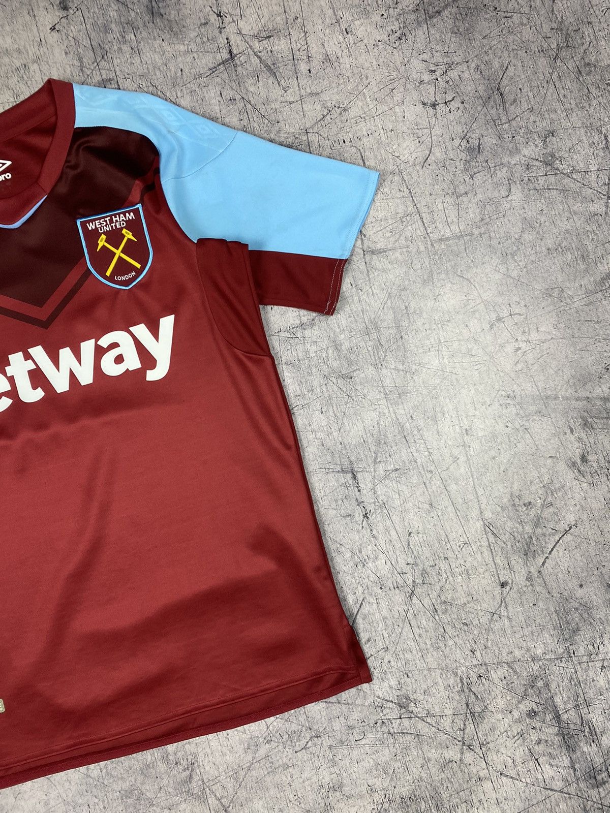 Umbro Umbro West Ham FC Soccer Jersey Tee T Shirt Size US M / EU 48-50 / 2 - 4 Thumbnail