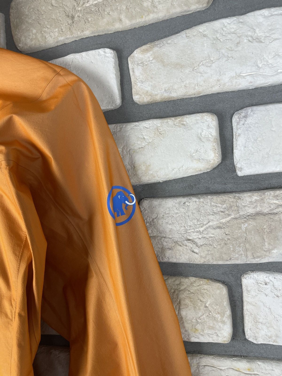 Goretex × Mammut Very rare mammut eiger extreme gore-tex jacket Size S / US 4 / IT 40 - 4 Thumbnail