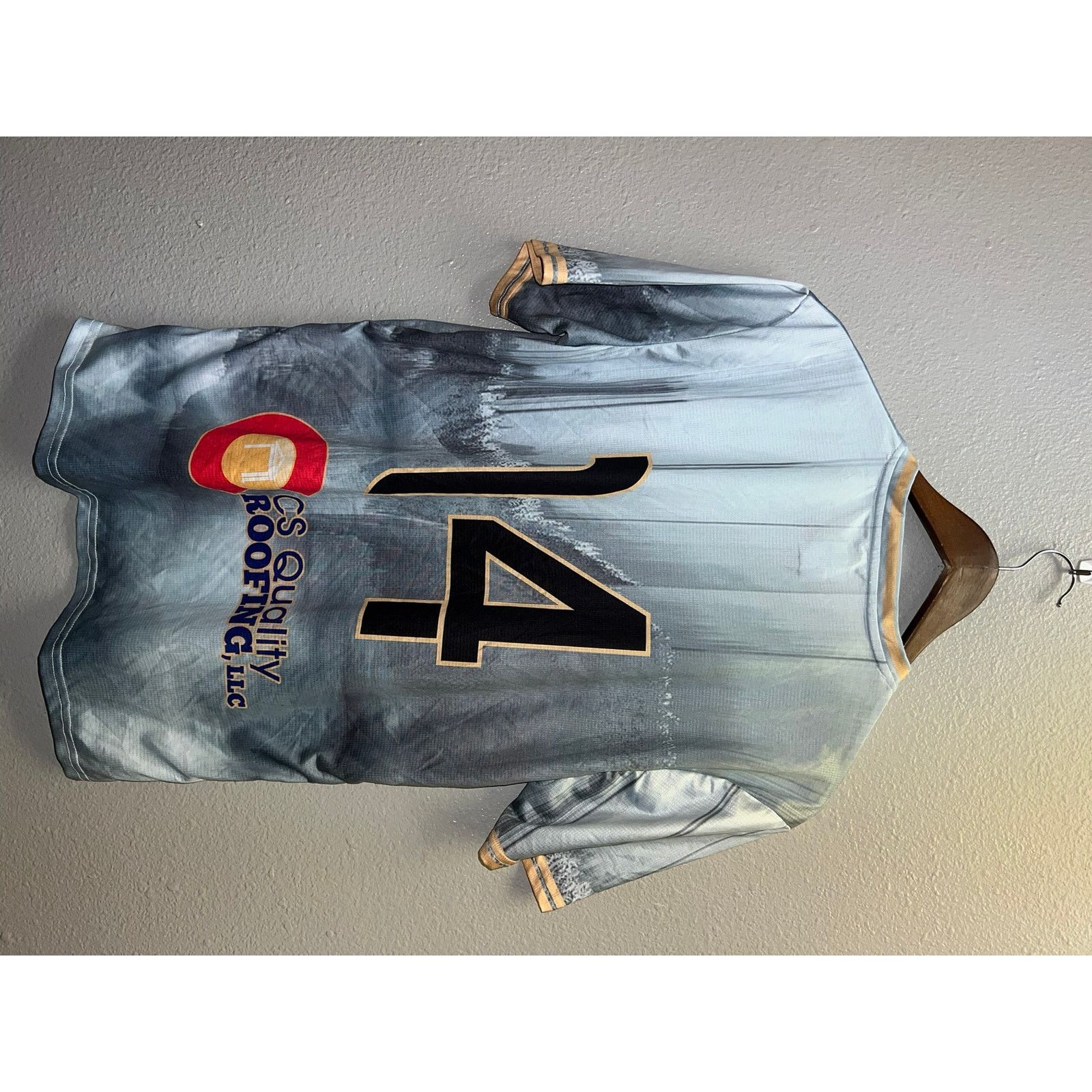 Vintage Carson United Jersey FC Club Gold Silver Futbol Soccer Top L Size US L / EU 52-54 / 3 - 6 Thumbnail