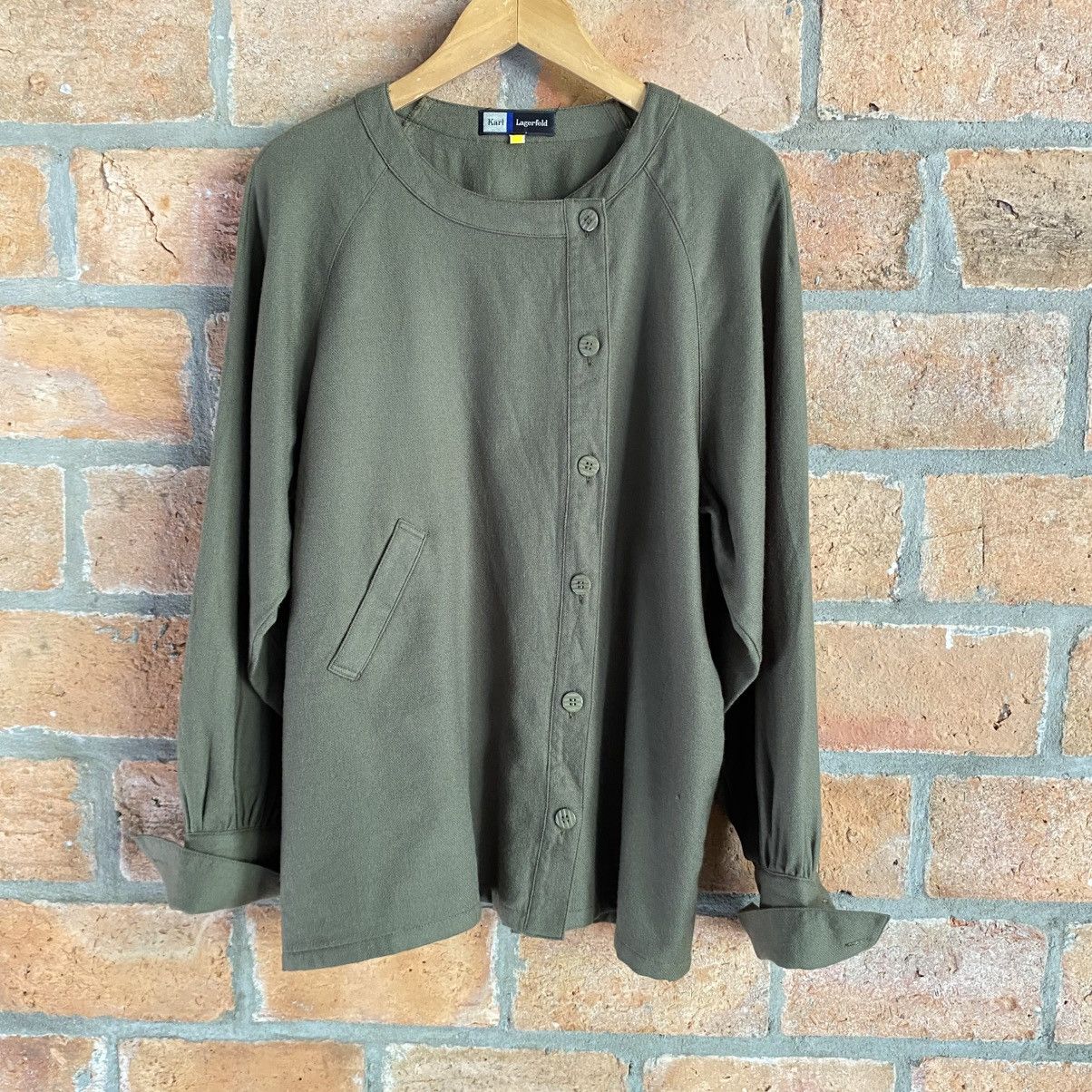 Karl Lagerfeld Karl Lagerfeld Khaki Asymmetrical Button Shirt Size M / US 6-8 / IT 42-44 - 21 Thumbnail