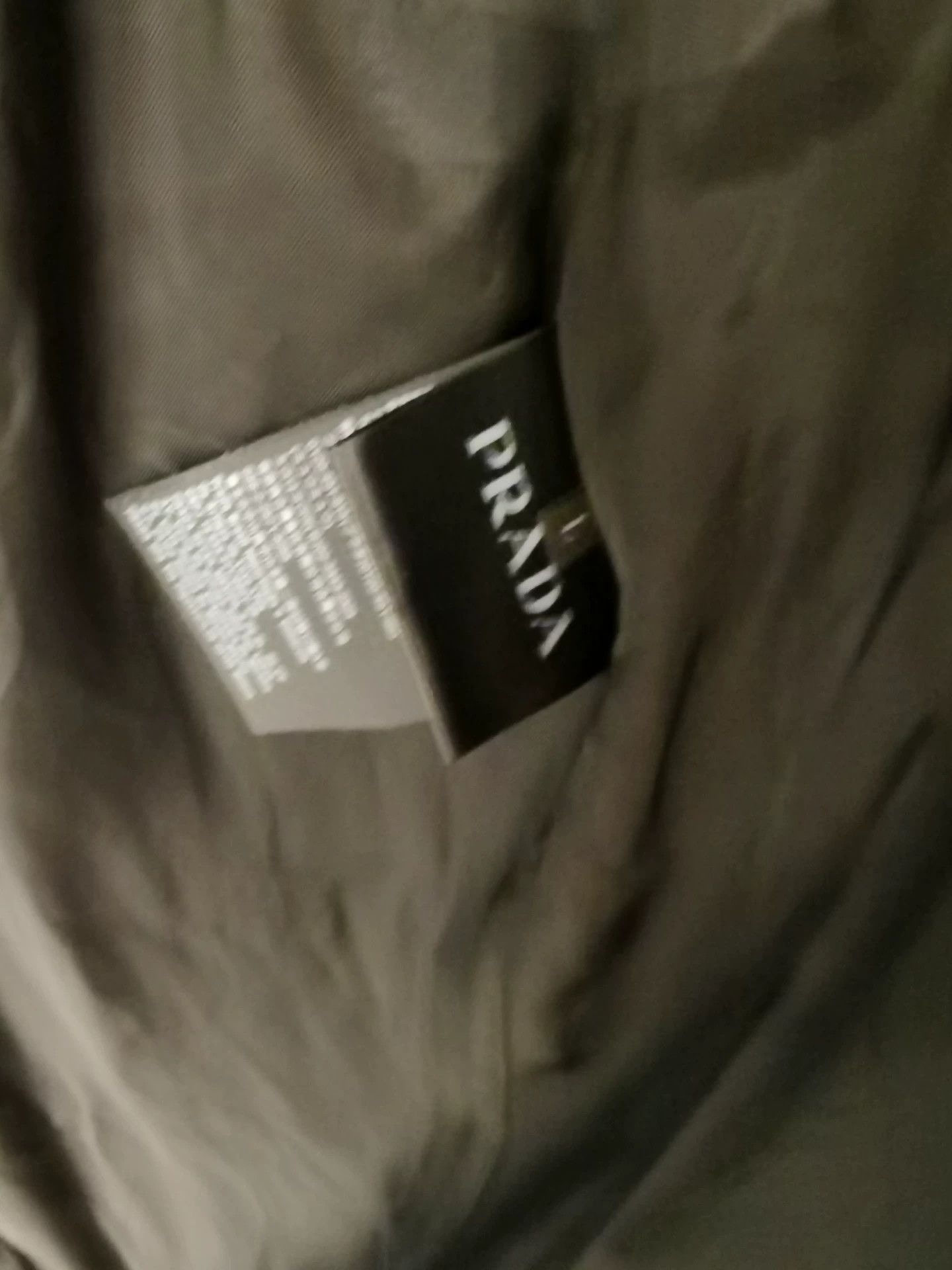 Prada black Prada trench coat in size L Size US L / EU 52-54 / 3 - 3 Thumbnail