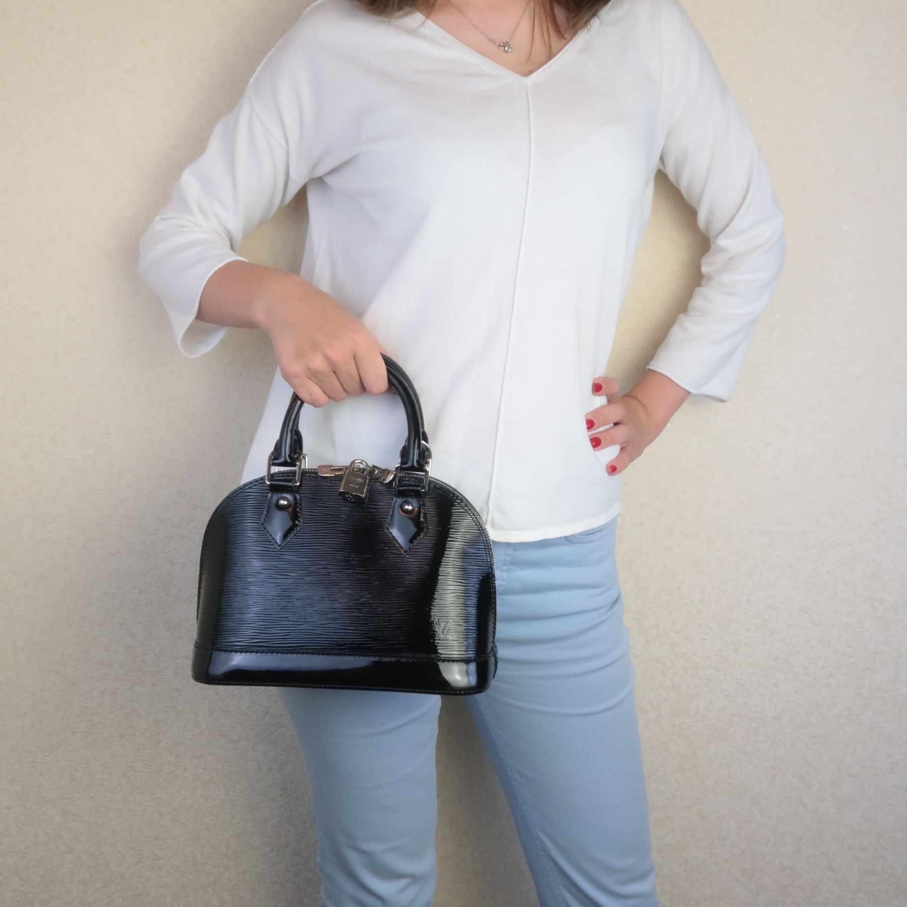 Louis Vuitton Louis Vuitton Black Noir Epi Electric Alma BB Bag Size ONE SIZE - 1 Thumbnail