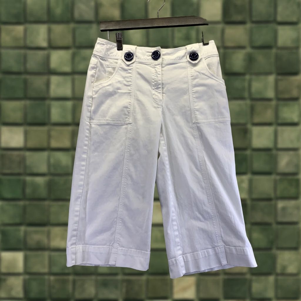 Talbots Talbots Petites White Capri Pedal Pusher Pants Womens Sz 4-6304 Capris Pants Petite White Talbots 4P Womens Size 27" / US 4 / IT 40 - 1 Thumbnail