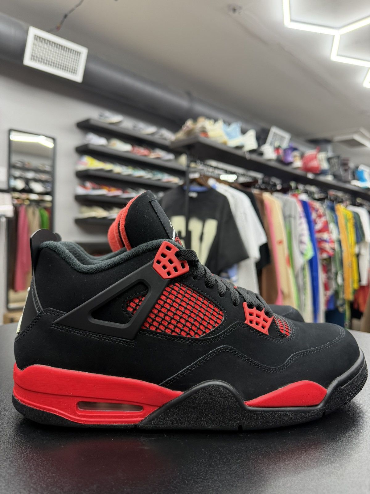 Jordan Brand Size 11.5 - Jordan 4 Retro Red Thunder Size US 11.5 / EU 44-45 - 3 Thumbnail
