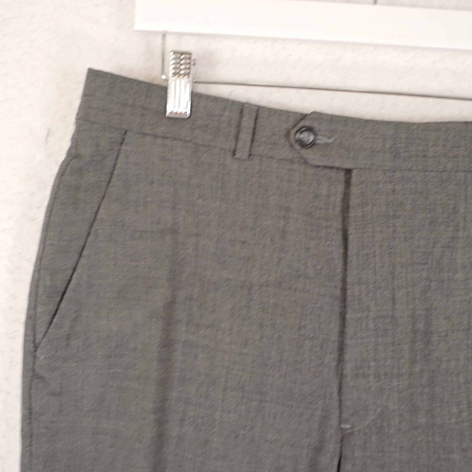 John Weitz John Weitz By Glen Oaks Wool Dress Pants 34/29 Gray High Ris Size 34R - 2 Thumbnail