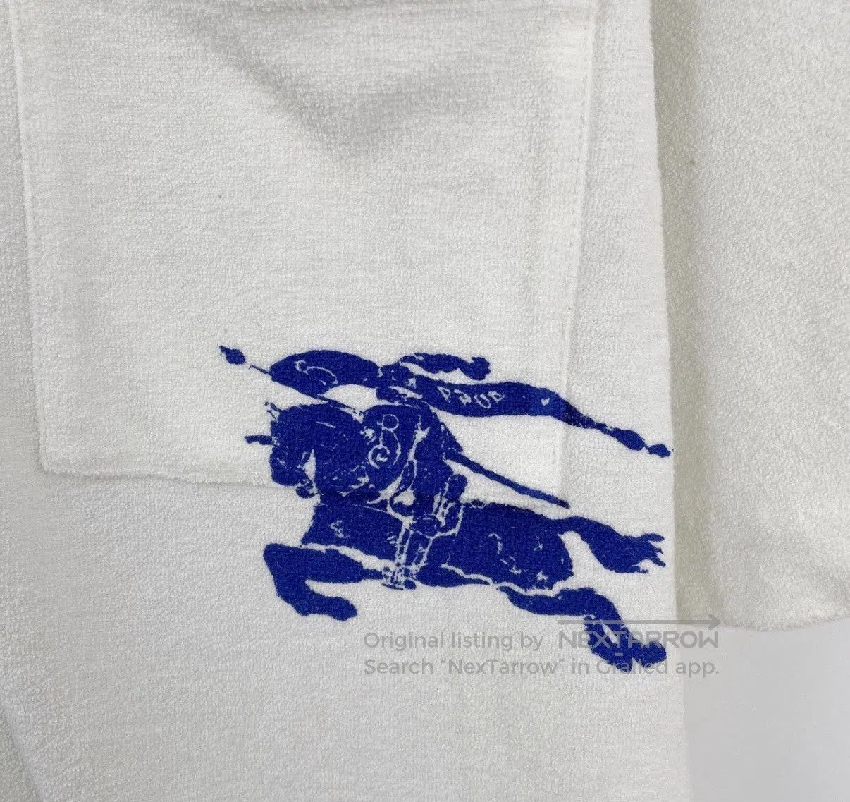 Burberry White Short Sleeve Button-Up Shirt with Emblem. Size US M / EU 48-50 / 2 - 6 Thumbnail