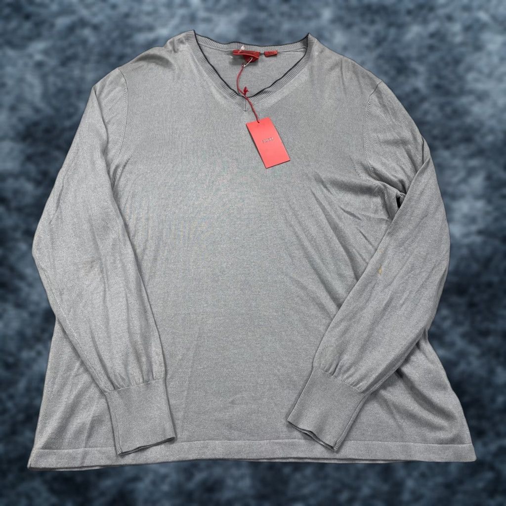 Hugo Boss HUGO BOSS Sweater Mens 2XL Gray Silk Cashmere V-Neck Lightweight Knit Pullover Size US XXL / EU 58 / 5 - 1 Thumbnail