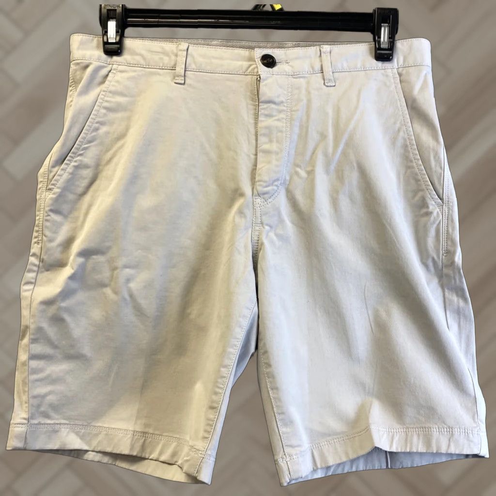Michael Kors MK Michael Kors Mens Chino Shorts 32 Tan Flat Front 97% Cotton 3% Elastan Golf Shorts 32-72 Mens Size US 32 / EU 48 - 1 Thumbnail