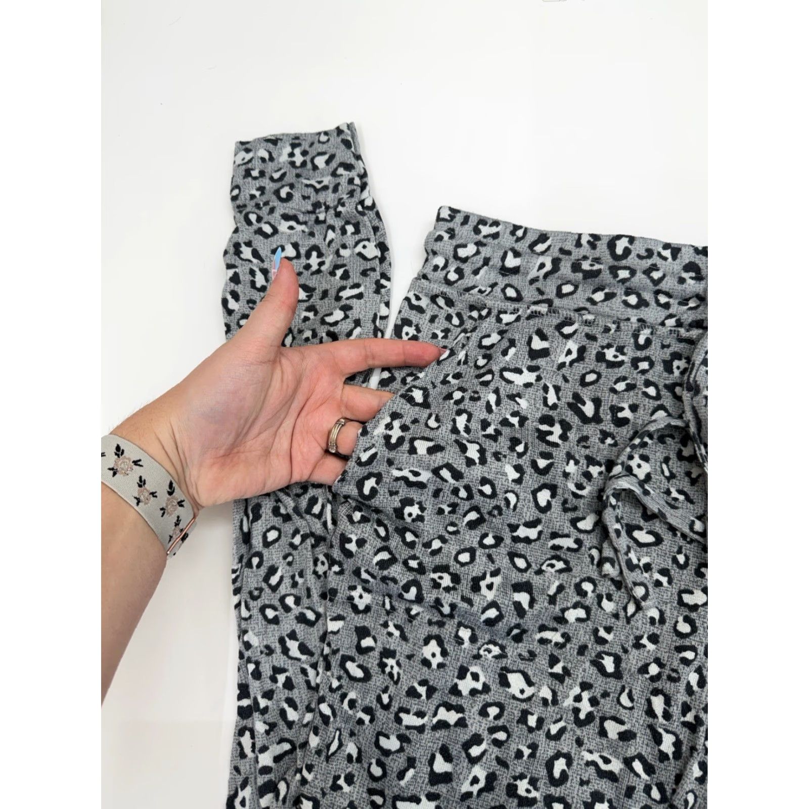 Vintage Secret Treasures Womens PJ Pants Size Large Gray Animal Print Jogger Soft Size 36" / US 14 / IT 50 - 2 Thumbnail