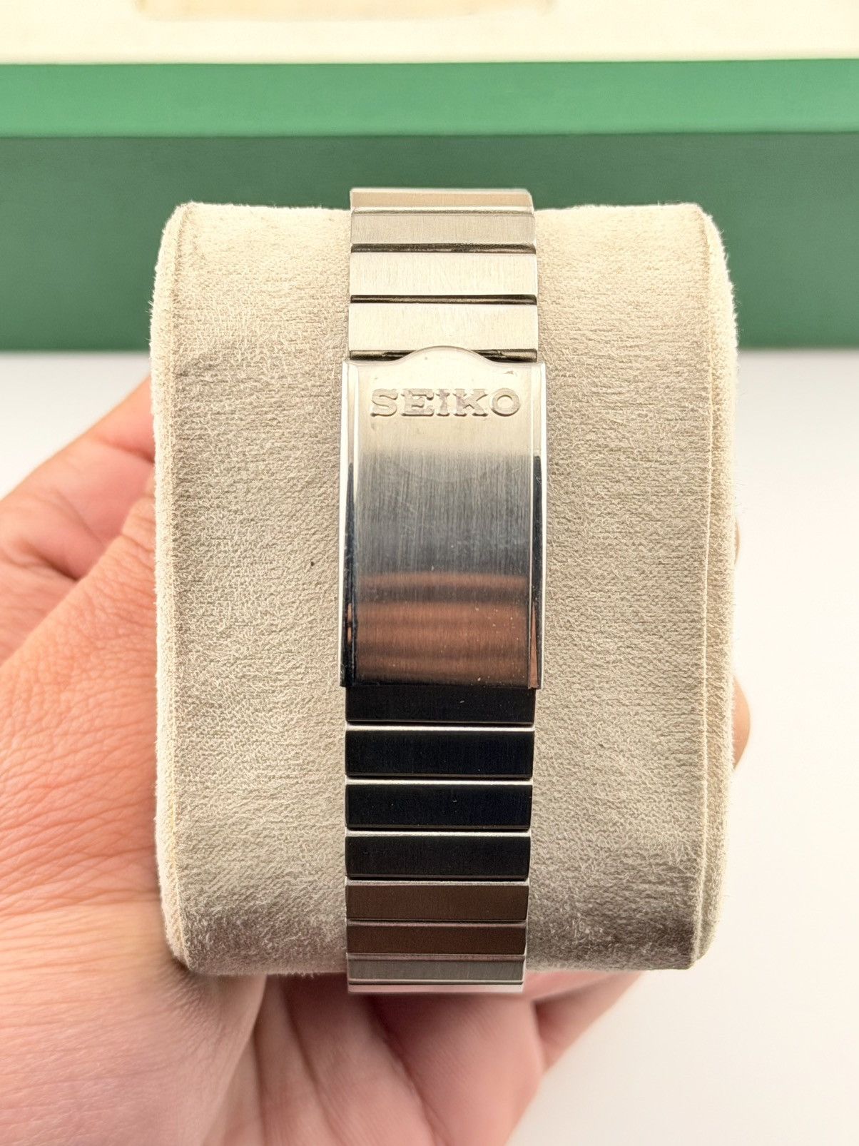 Seiko Vintage Seiko 5 Automatic Golden Dial Watch Day/Date Watch Size 36 - 6 Thumbnail