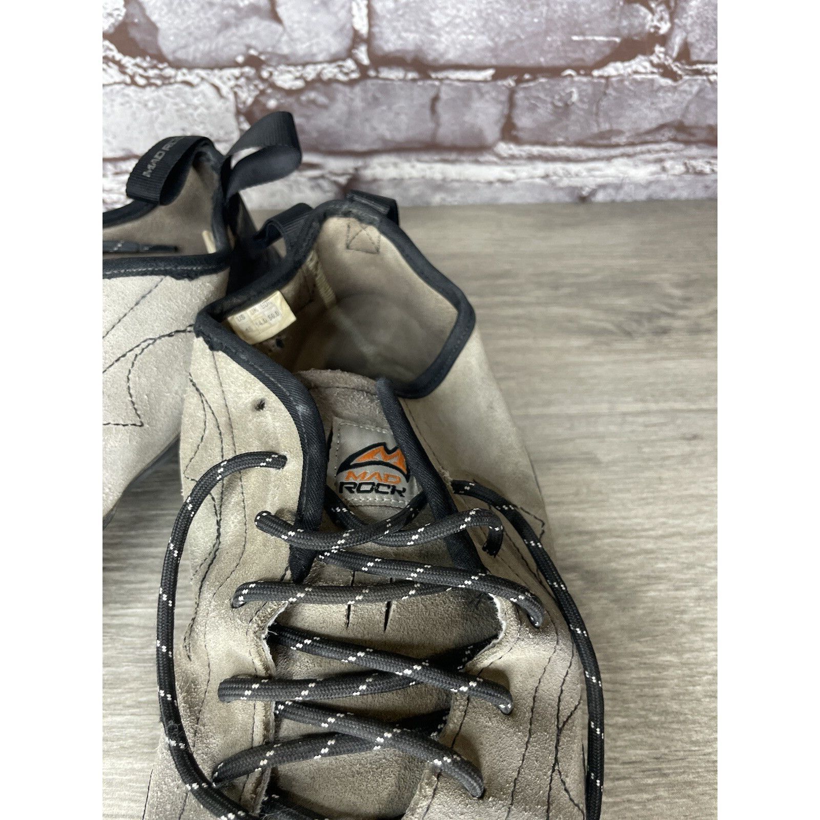 Other Mad Rock Phoenix Gray Synthetic Black Lace Rock Climbing Sho Size US 15 / EU 48 - 18 Thumbnail