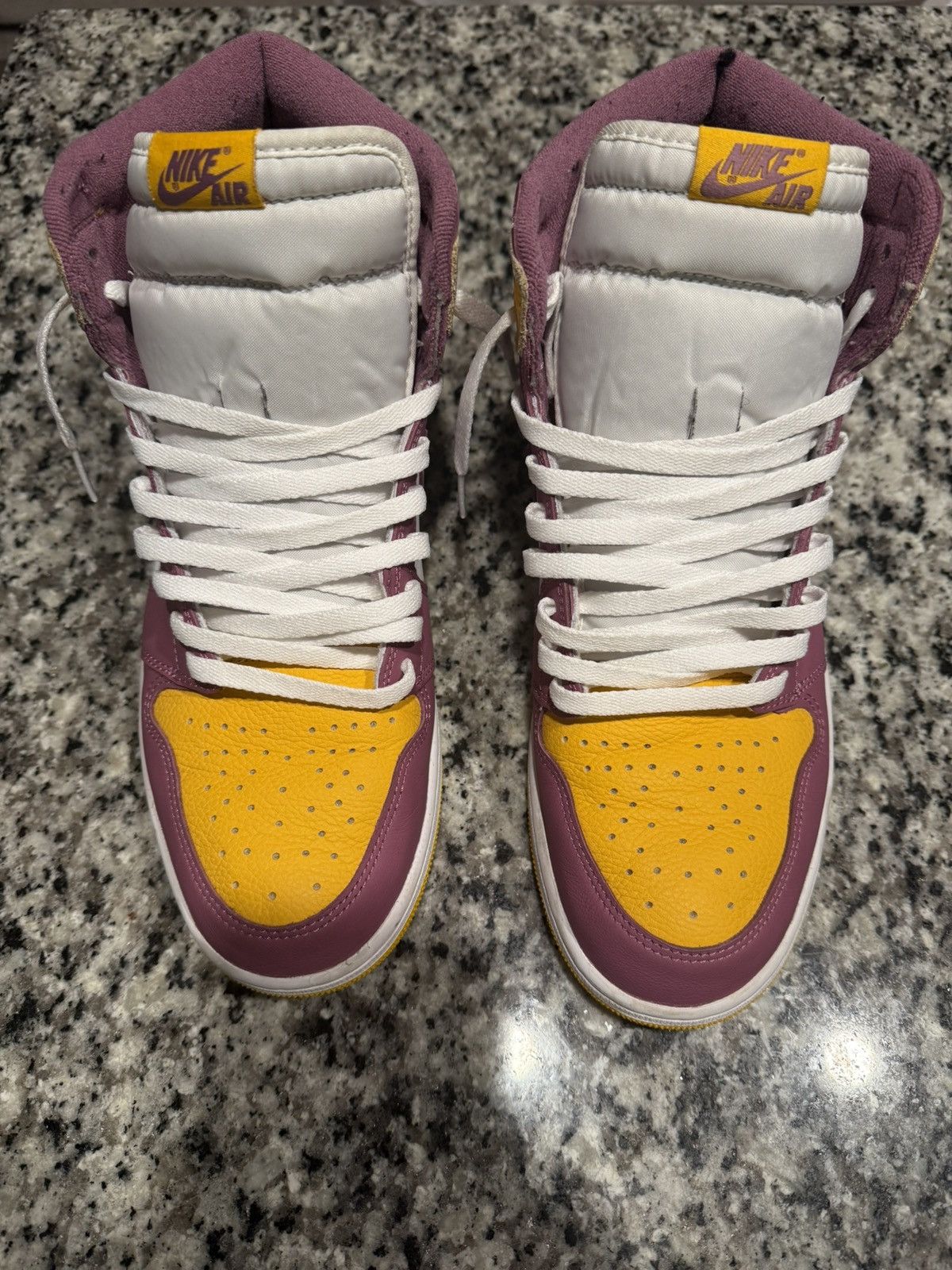 Jordan Brand Jordan 1 “Brotherhood” Size US 12 / EU 45 - 3 Thumbnail