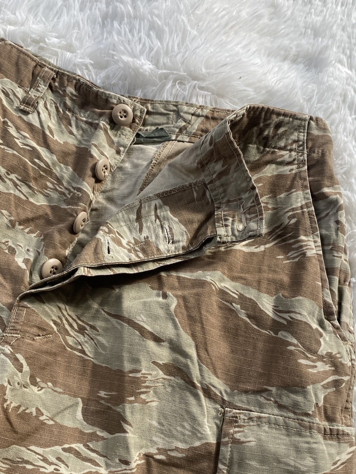 Vintage Vintage Army Tiger Stripe Camouflage Cargo Pant Size US 34 / EU 50 - 10 Thumbnail