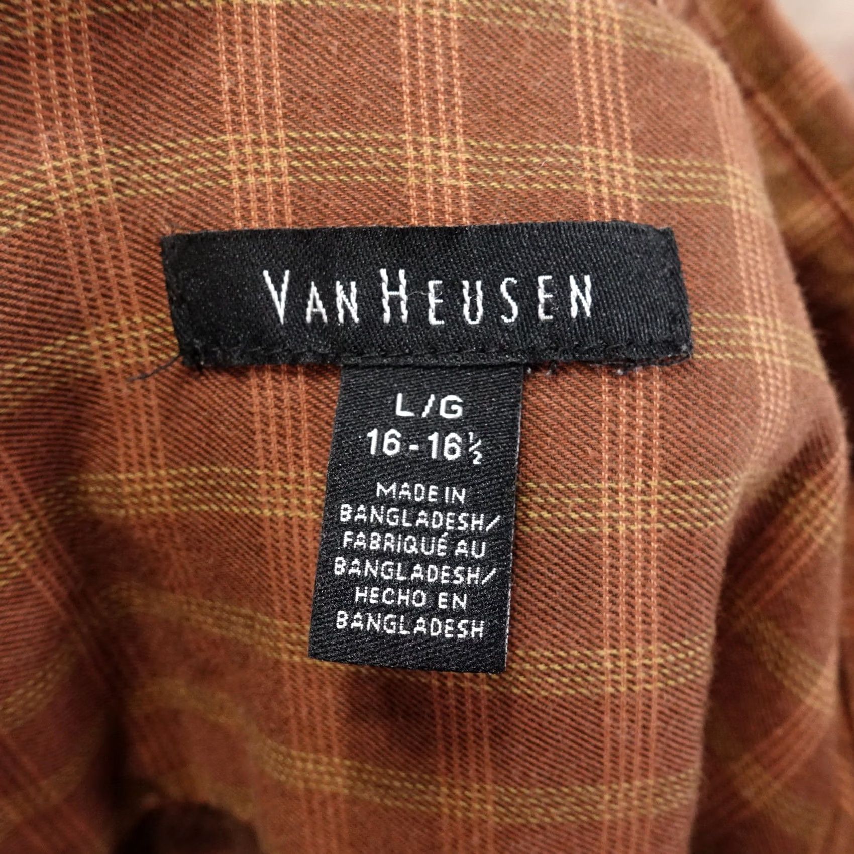 Van Heusen VAN HEUSEN BROWN CHECK LONG SLEEVE BUTTON DOWN SHIRT MENS SIZE L Size US L / EU 52-54 / 3 - 6 Thumbnail
