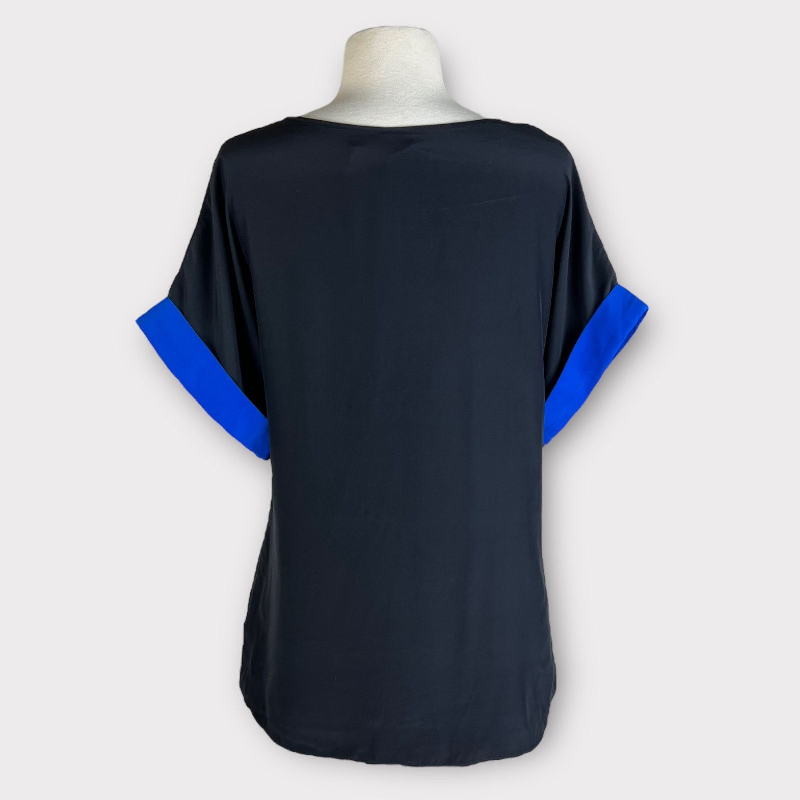 Nordstrom Kimberly Taylor | Silk Crewneck Pocket T-Shirt Top | Medium Size M / US 6-8 / IT 42-44 - 2 Thumbnail
