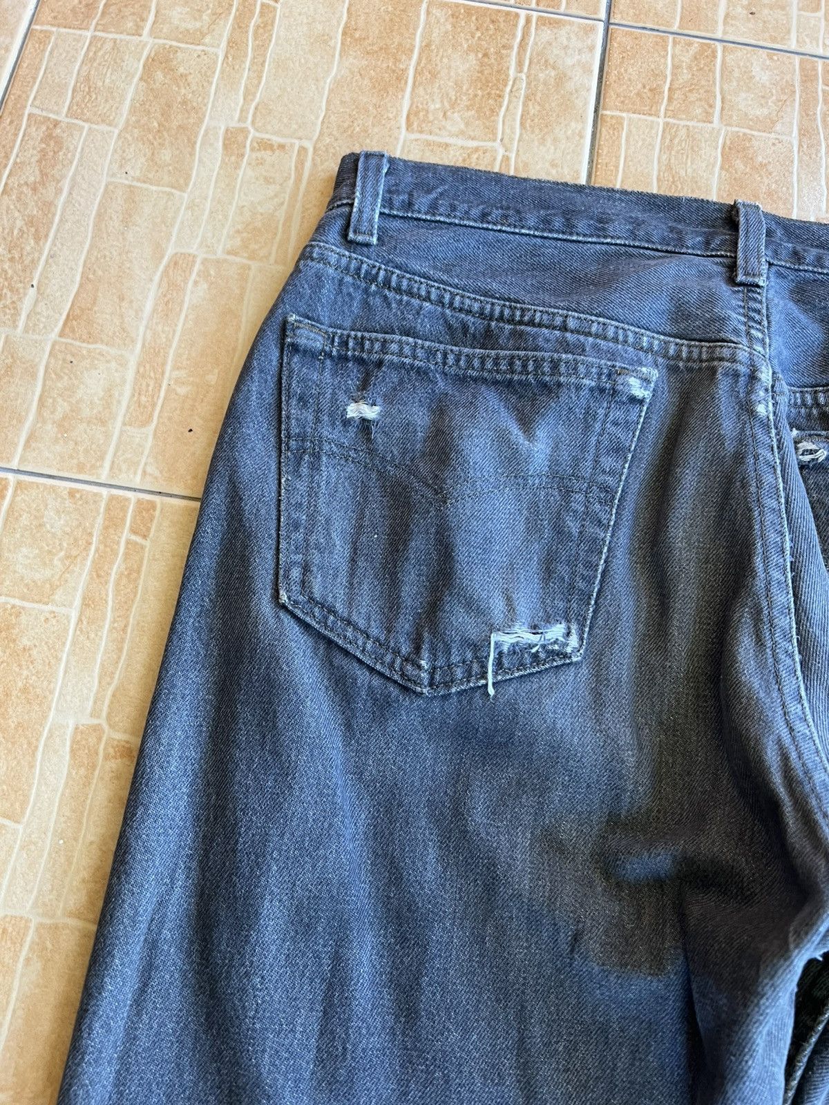 Levi's True Vintage Levis 501 USA Distress Jean Size US 31 - 18 Thumbnail