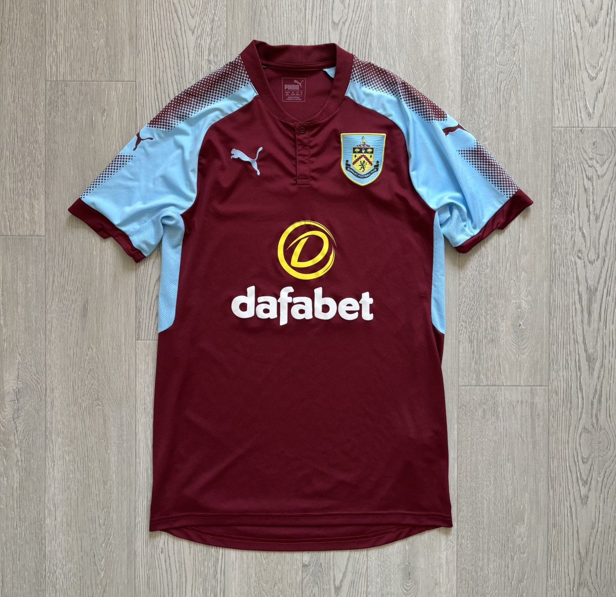 Puma Puma Burnley Football Club Soccer Jersey Dafabet Vintage Size US M / EU 48-50 / 2 - 1 Thumbnail