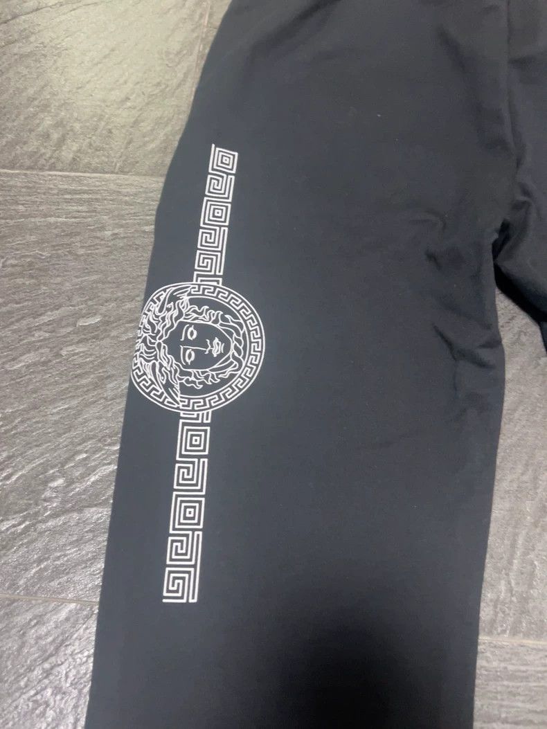 Versace Versace Side letter logo sports sweatpants Size US 40 / EU 56 - 3 Thumbnail