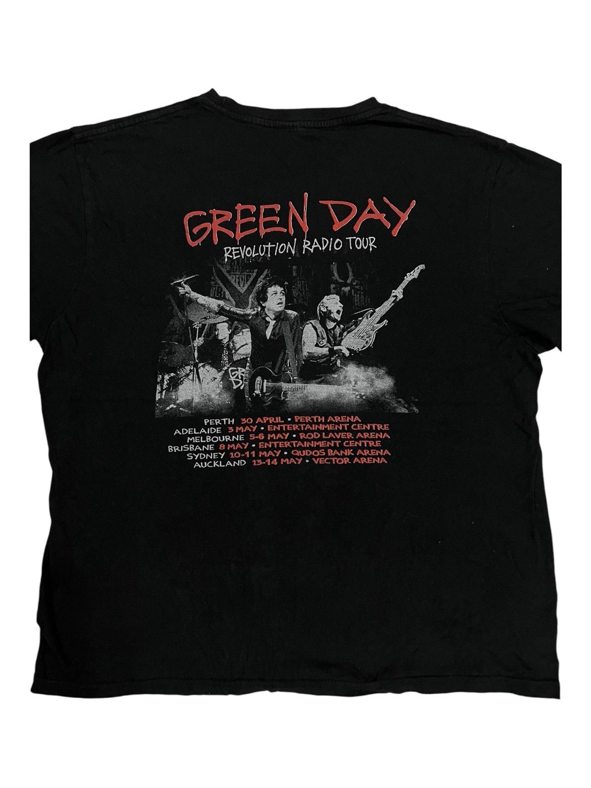 Band Tees × Vintage Y2K GREEN DAY Revolution Radio Tour Line Up Hit Punk Shirt Size US L / EU 52-54 / 3 - 4 Thumbnail