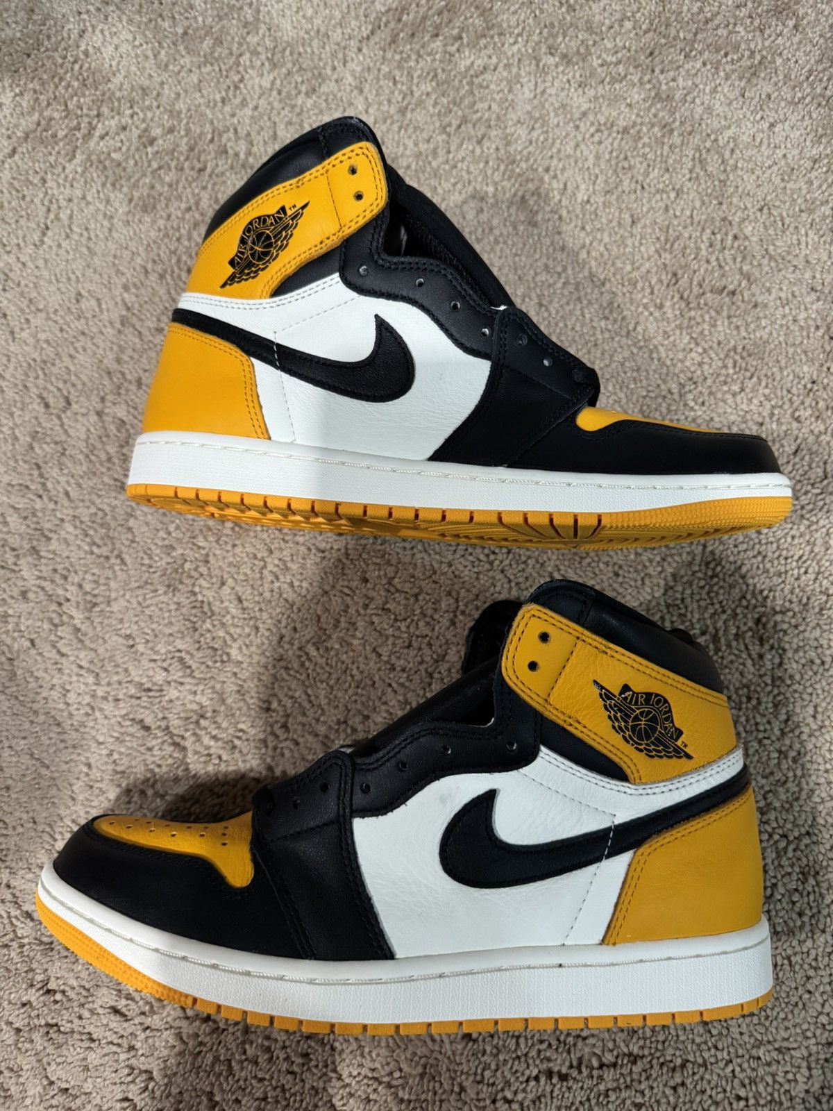 Jordan Brand Jordan 1 Yellow Toe Size US 10 / EU 43 - 2 Thumbnail