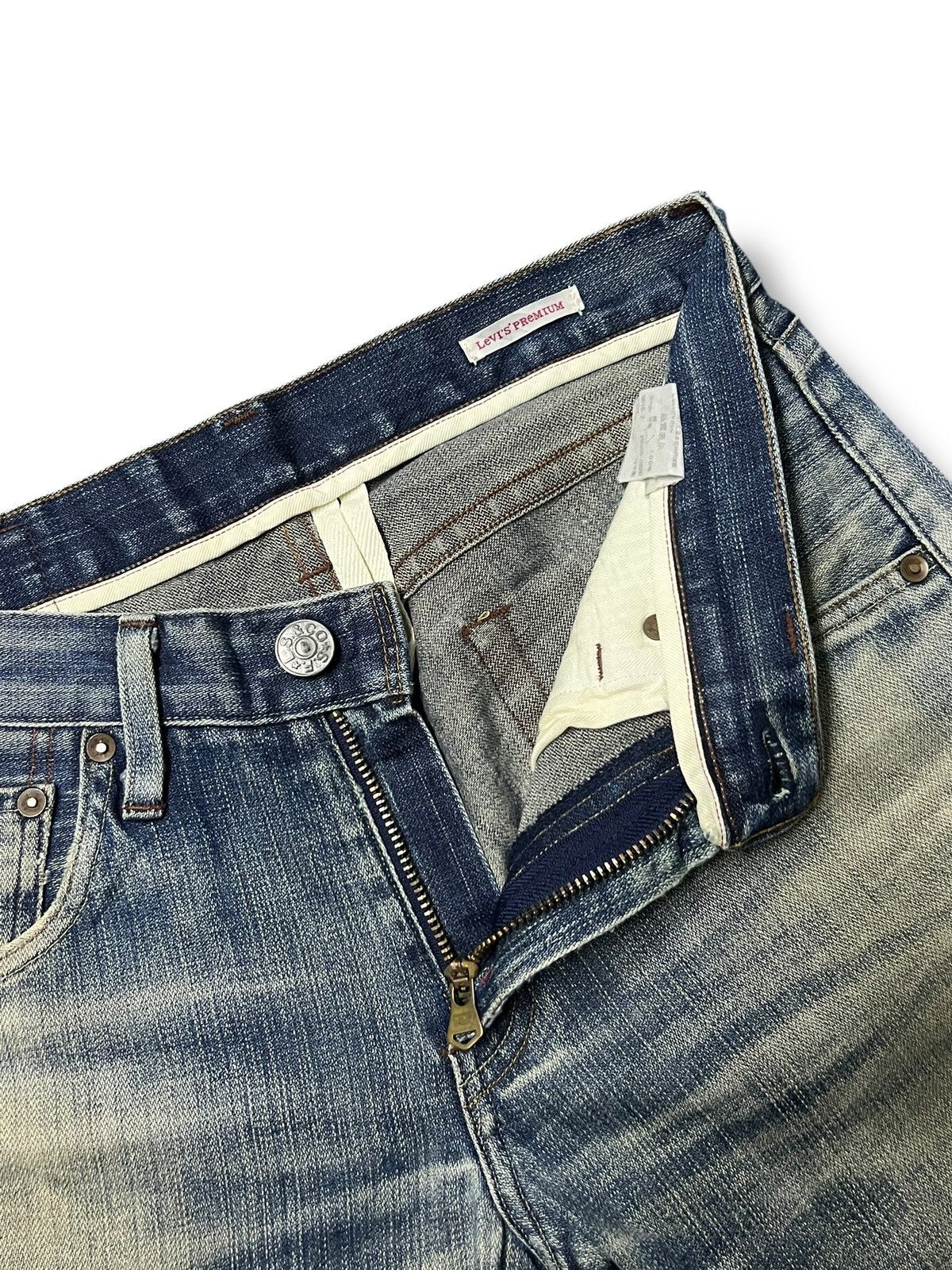Levi's Vintage Levi’s 505 Premium - Faded Mud Wash,Distressed Denim Size US 30 / EU 46 - 10 Thumbnail
