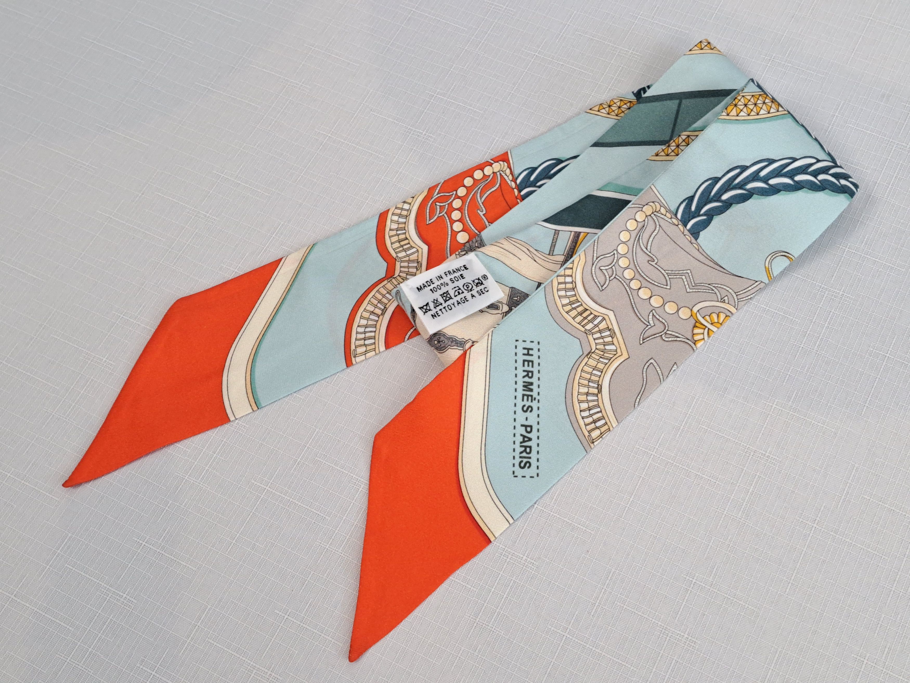 Hermes HERMES Paris silk twilly scarf. Size ONE SIZE - 9 Thumbnail